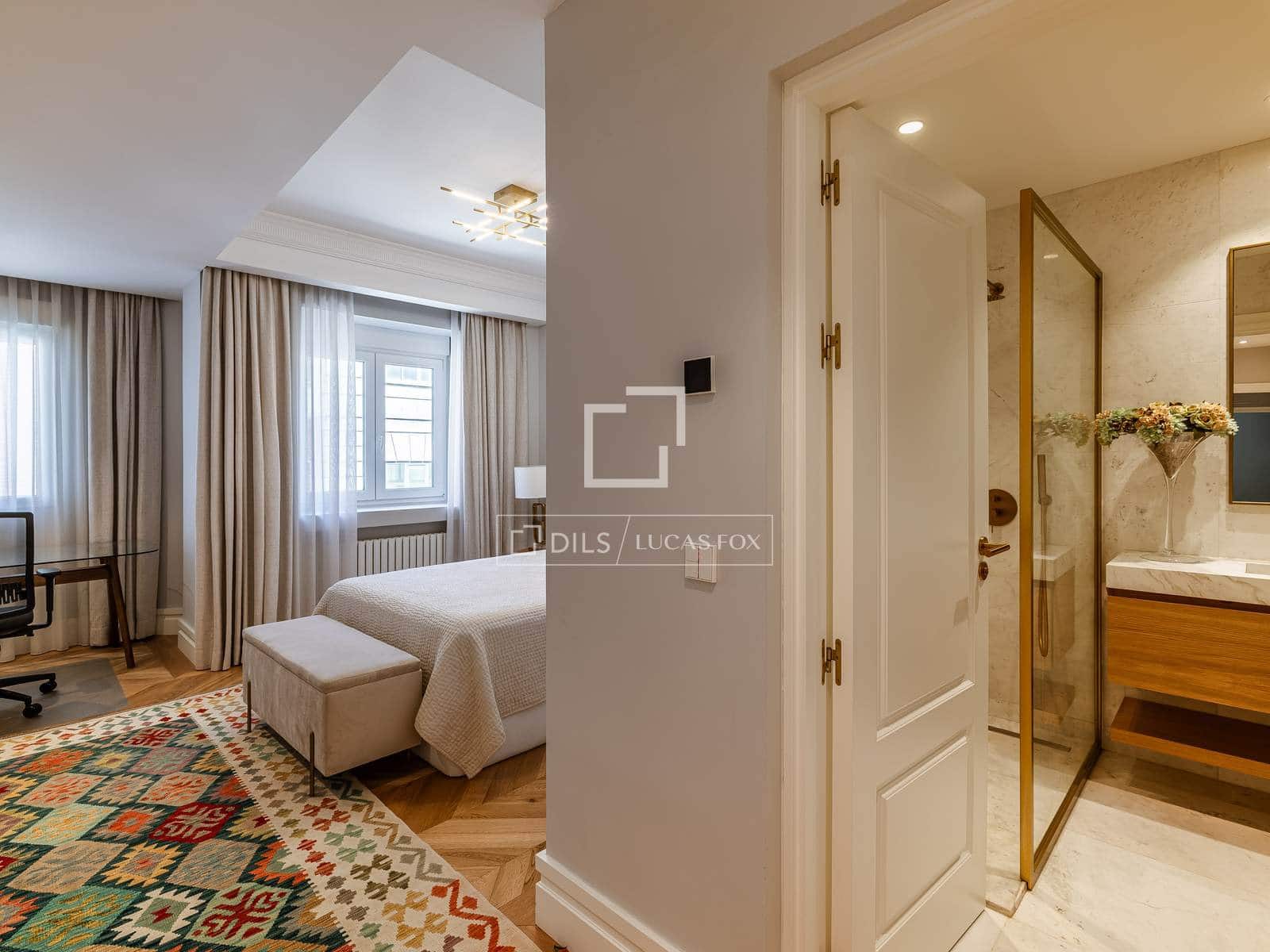 4 bedroom Apartment for sale in Madrid city with garage - € 3,800,000 (Ref: 10016649)