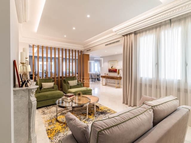 4 bedroom Apartment for sale in Rios Rosas, Madrid city with garage - € 3,800,000 (Ref: 10016649)