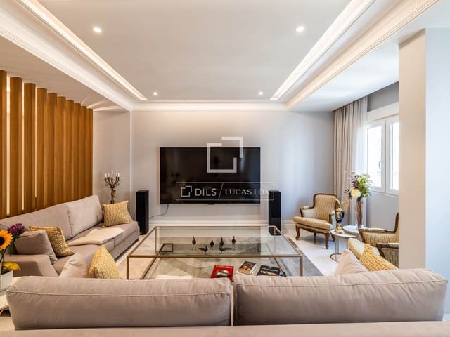 4 bedroom Apartment for sale in Rios Rosas, Madrid city with garage - € 3,800,000 (Ref: 10016649)