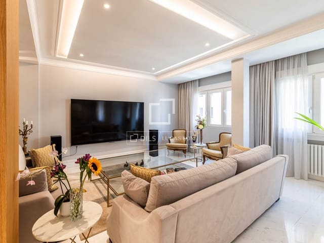 4 bedroom Apartment for sale in Rios Rosas, Madrid city with garage - € 3,800,000 (Ref: 10016649)