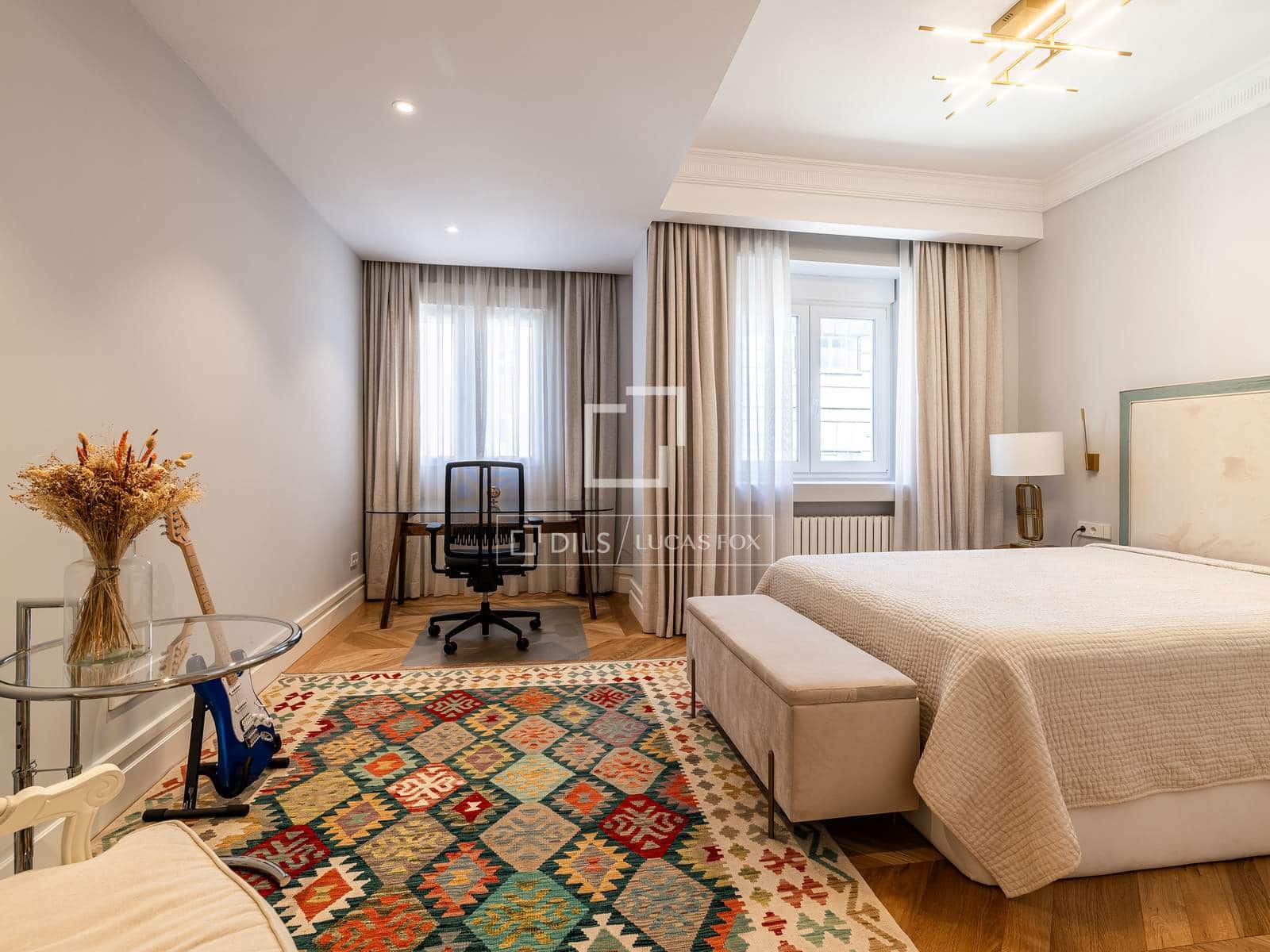 4 bedroom Apartment for sale in Madrid city with garage - € 3,800,000 (Ref: 10016649)