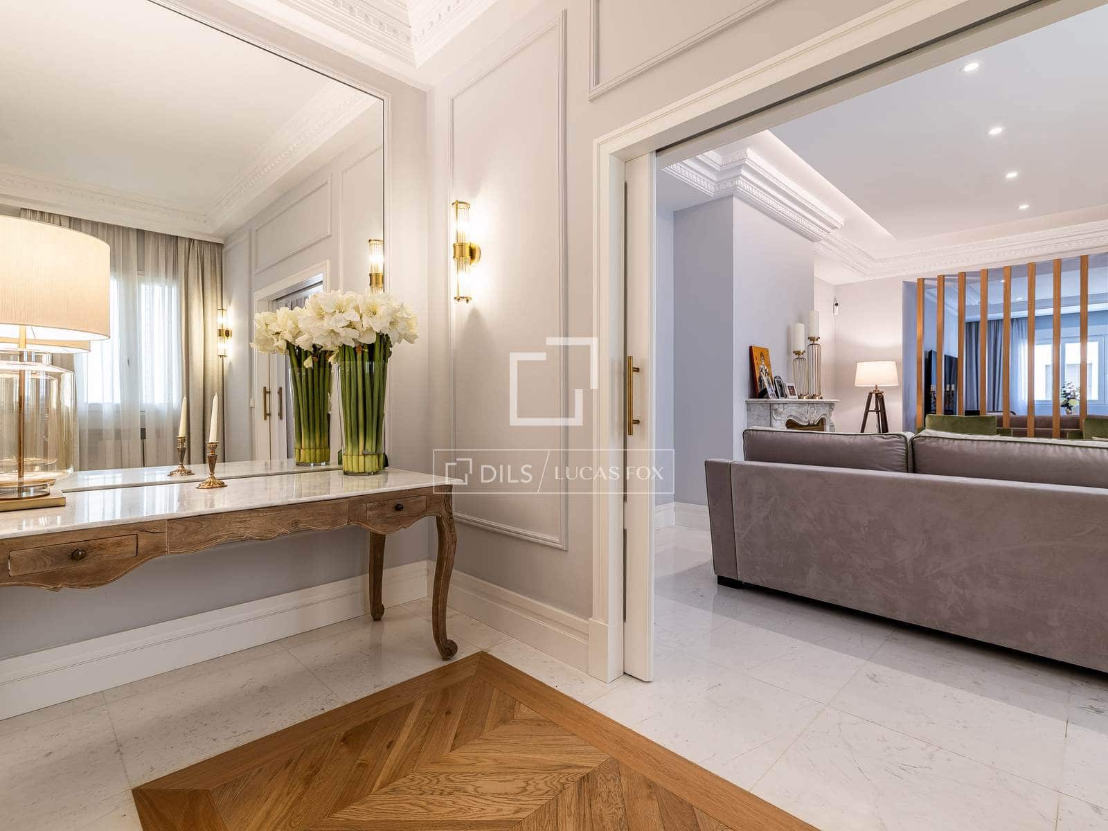 4 bedroom Apartment for sale in Madrid city with garage - € 3,800,000 (Ref: 10016649)