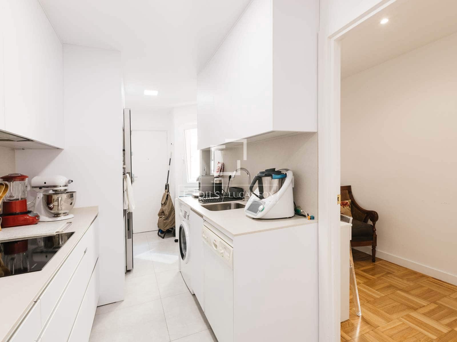 4 Zimmer Apartment zu vermieten in Madrid Stadt mit Garage - 3.200 € (Ref: 10016650)