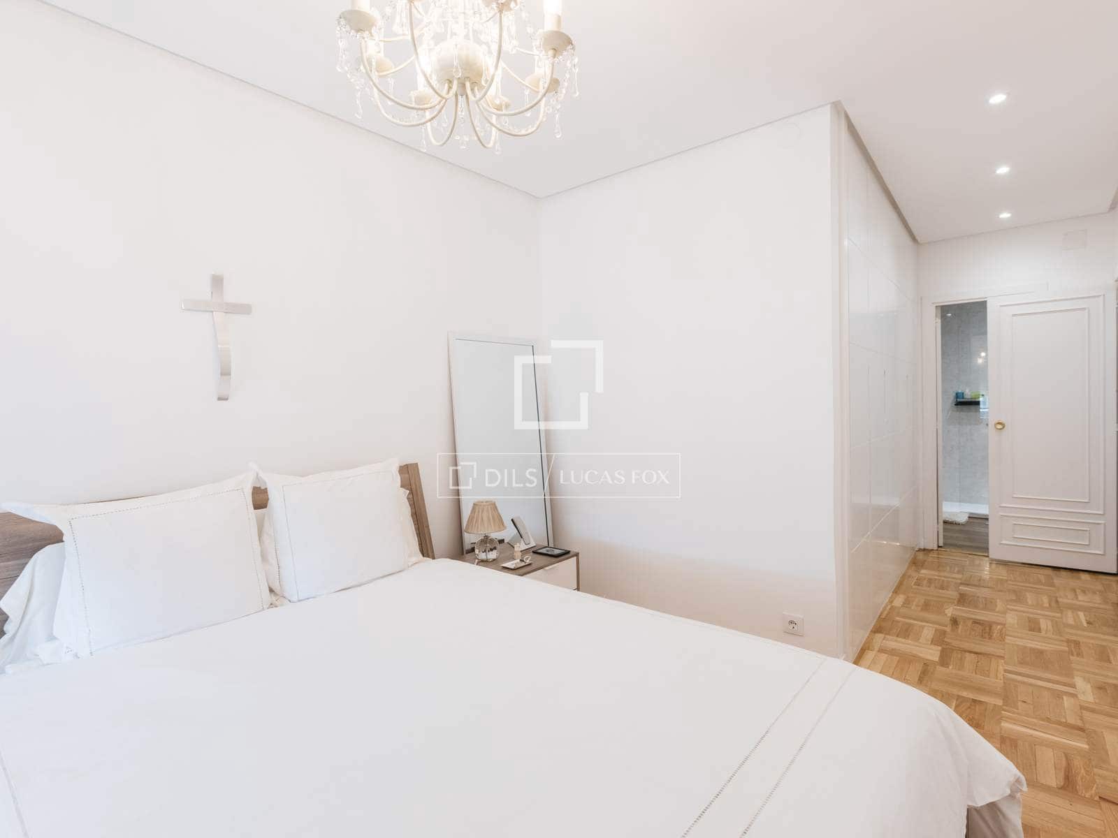 4 Zimmer Apartment zu vermieten in Madrid Stadt mit Garage - 3.200 € (Ref: 10016650)