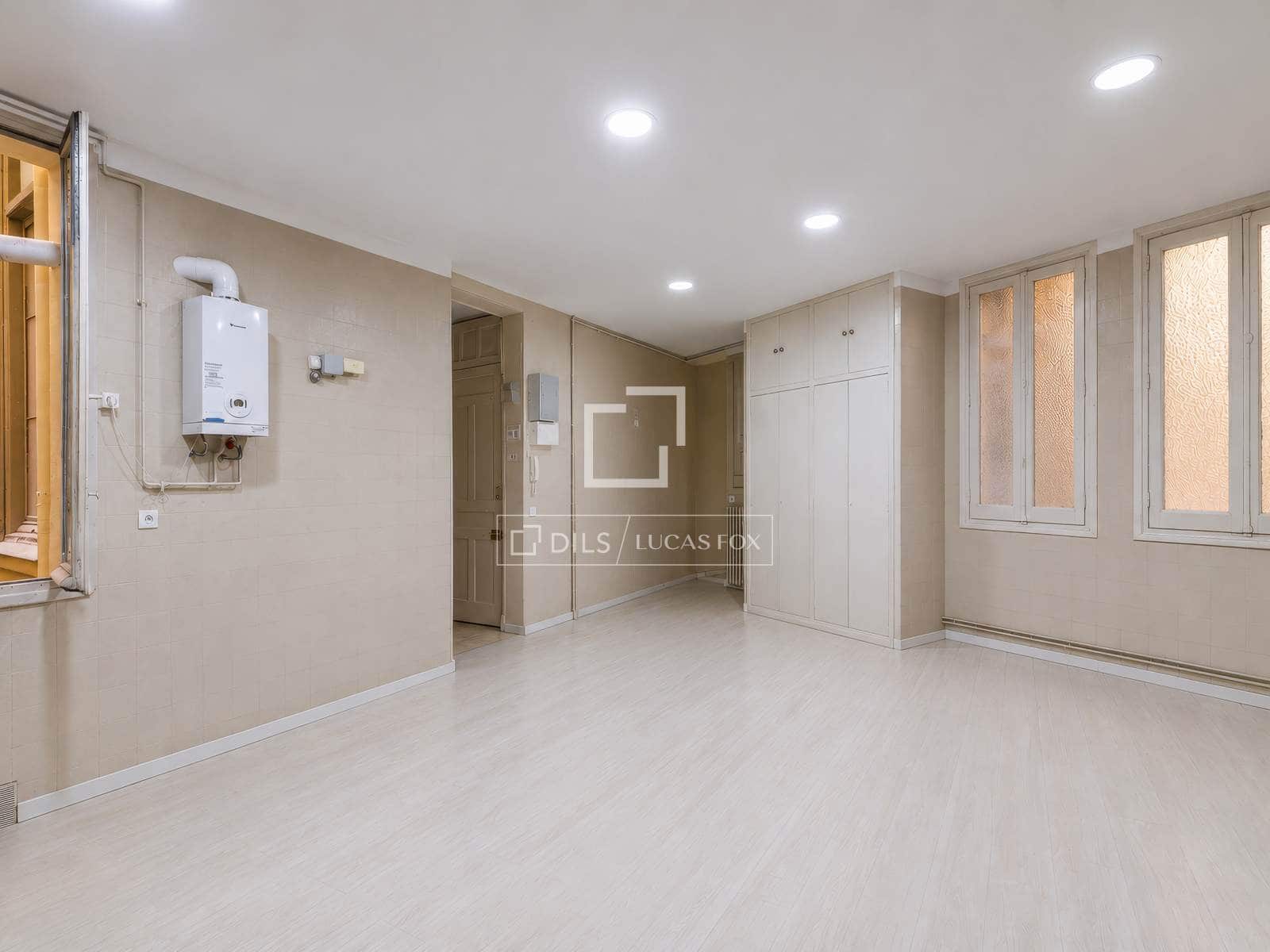 7 bedroom Apartment for sale in Madrid city - € 3,700,000 (Ref: 10016651)