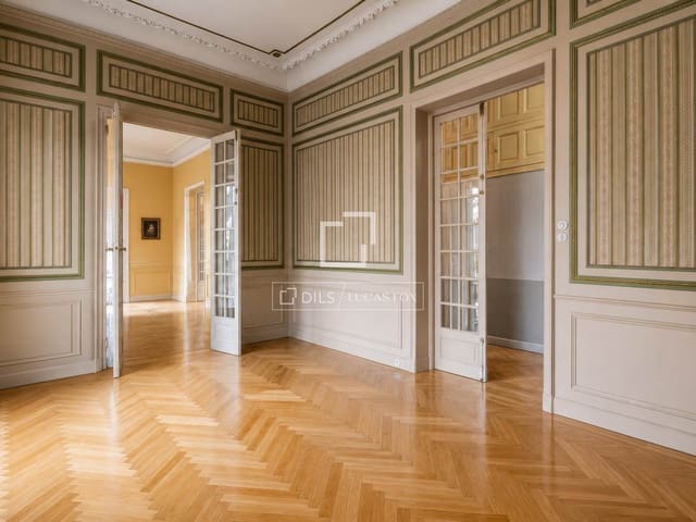 7 bedroom Apartment for sale in Argüelles, Madrid city - € 3,700,000 (Ref: 10016651)
