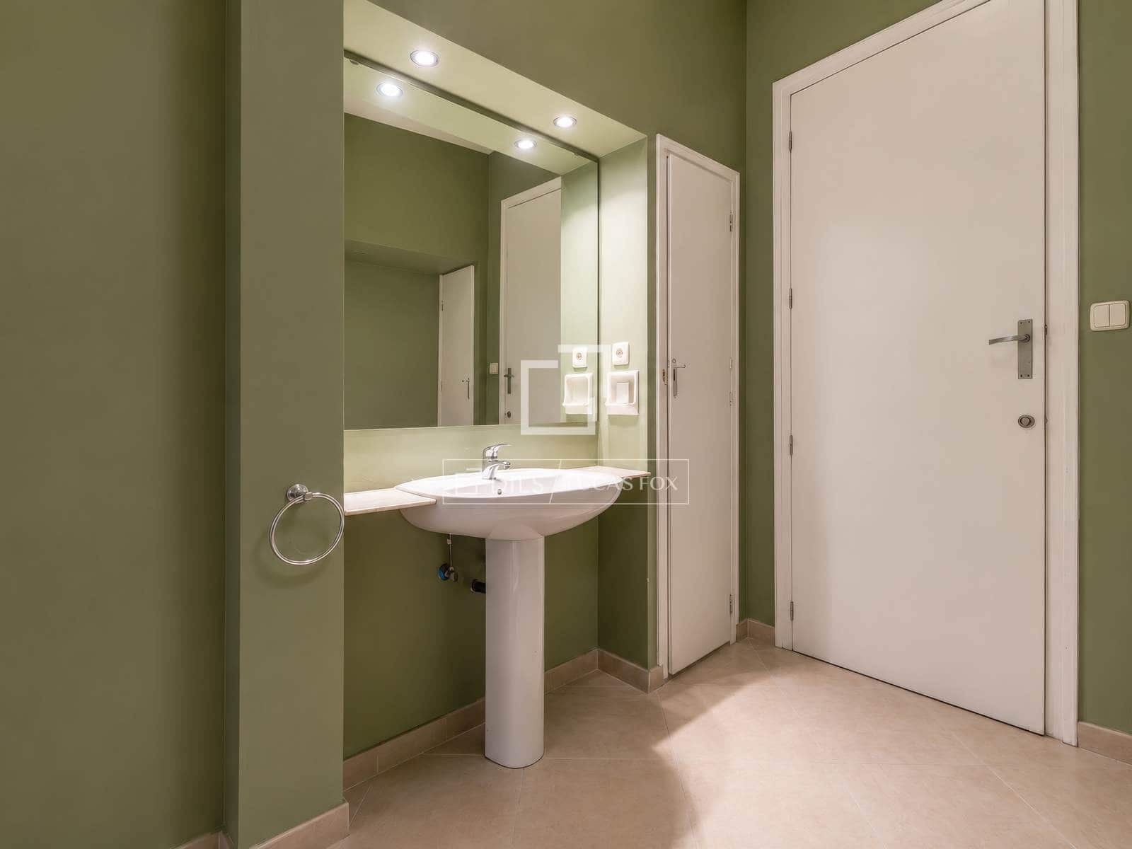 7 bedroom Apartment for sale in Madrid city - € 3,700,000 (Ref: 10016651)