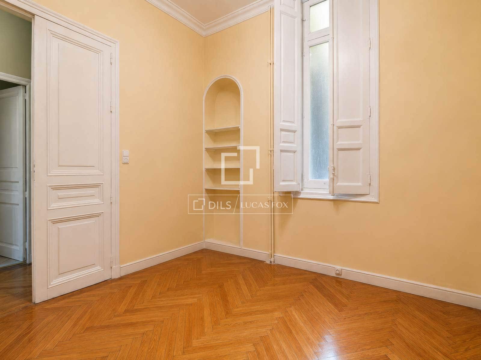 7 bedroom Apartment for sale in Madrid city - € 3,700,000 (Ref: 10016651)