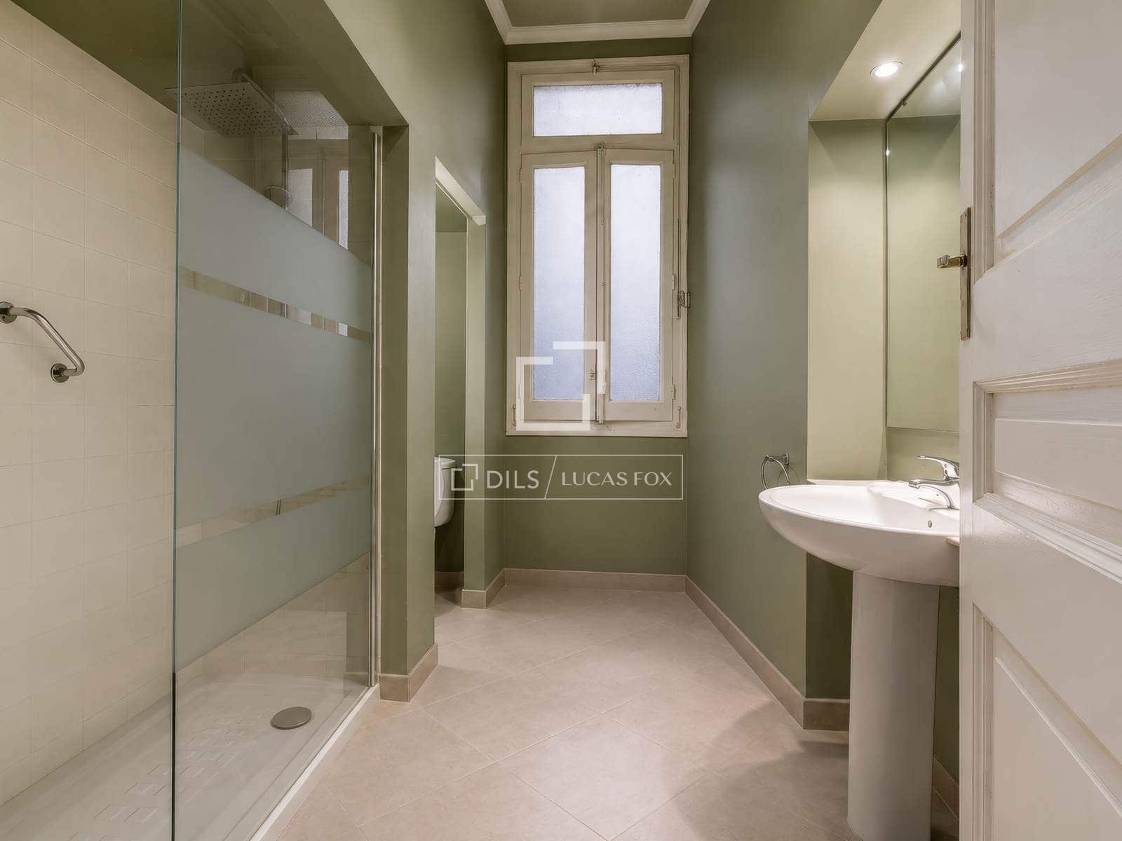 7 bedroom Apartment for sale in Madrid city - € 3,700,000 (Ref: 10016651)