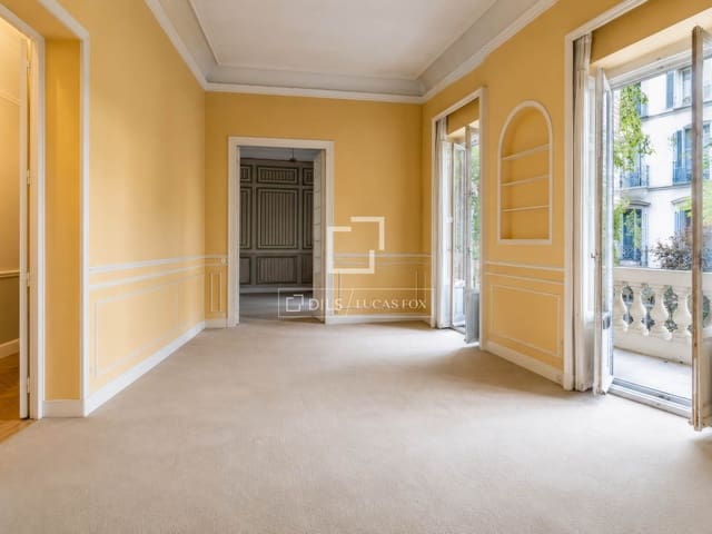 7 bedroom Apartment for sale in Argüelles, Madrid city - € 3,700,000 (Ref: 10016651)