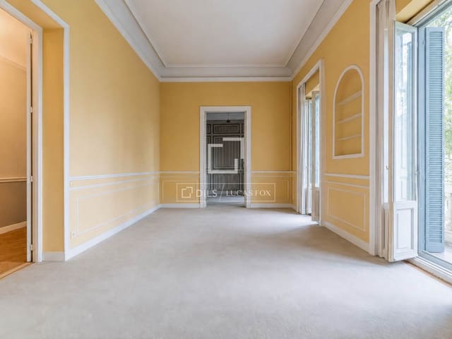 7 bedroom Apartment for sale in Argüelles, Madrid city - € 3,700,000 (Ref: 10016651)