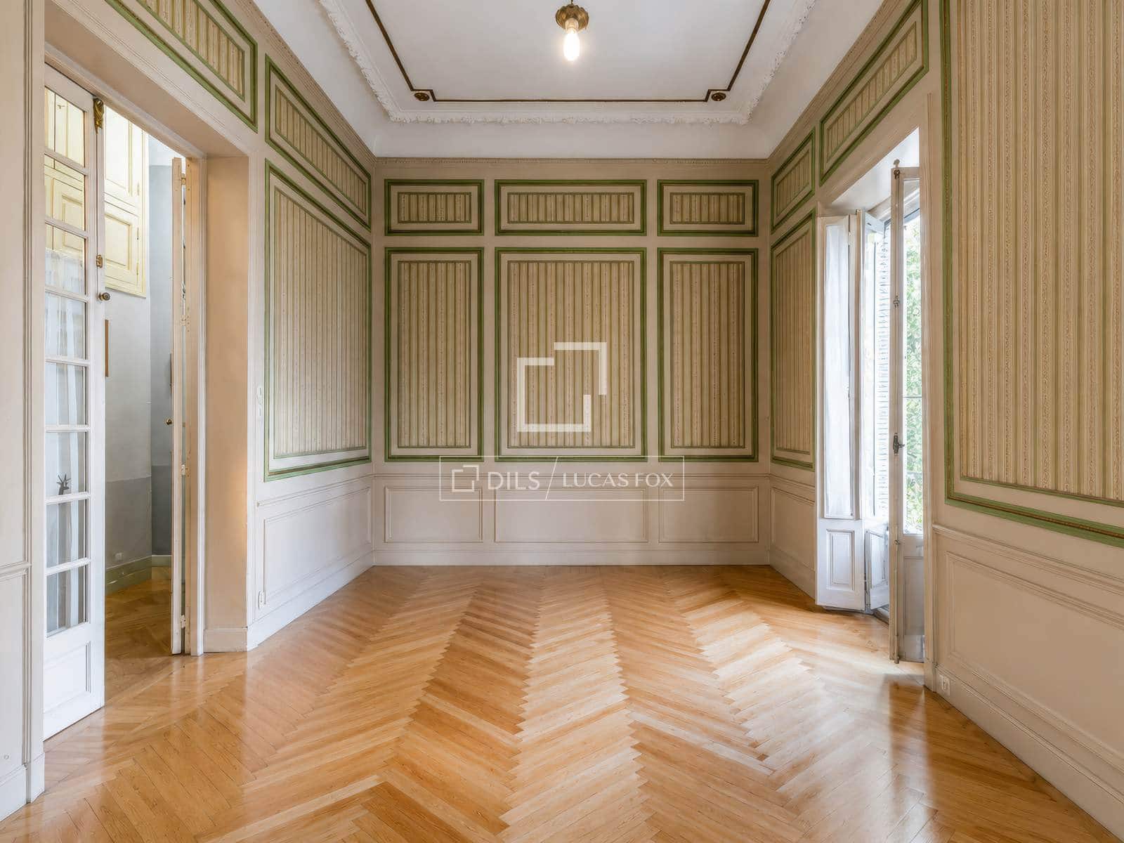 7 bedroom Apartment for sale in Madrid city - € 3,700,000 (Ref: 10016651)