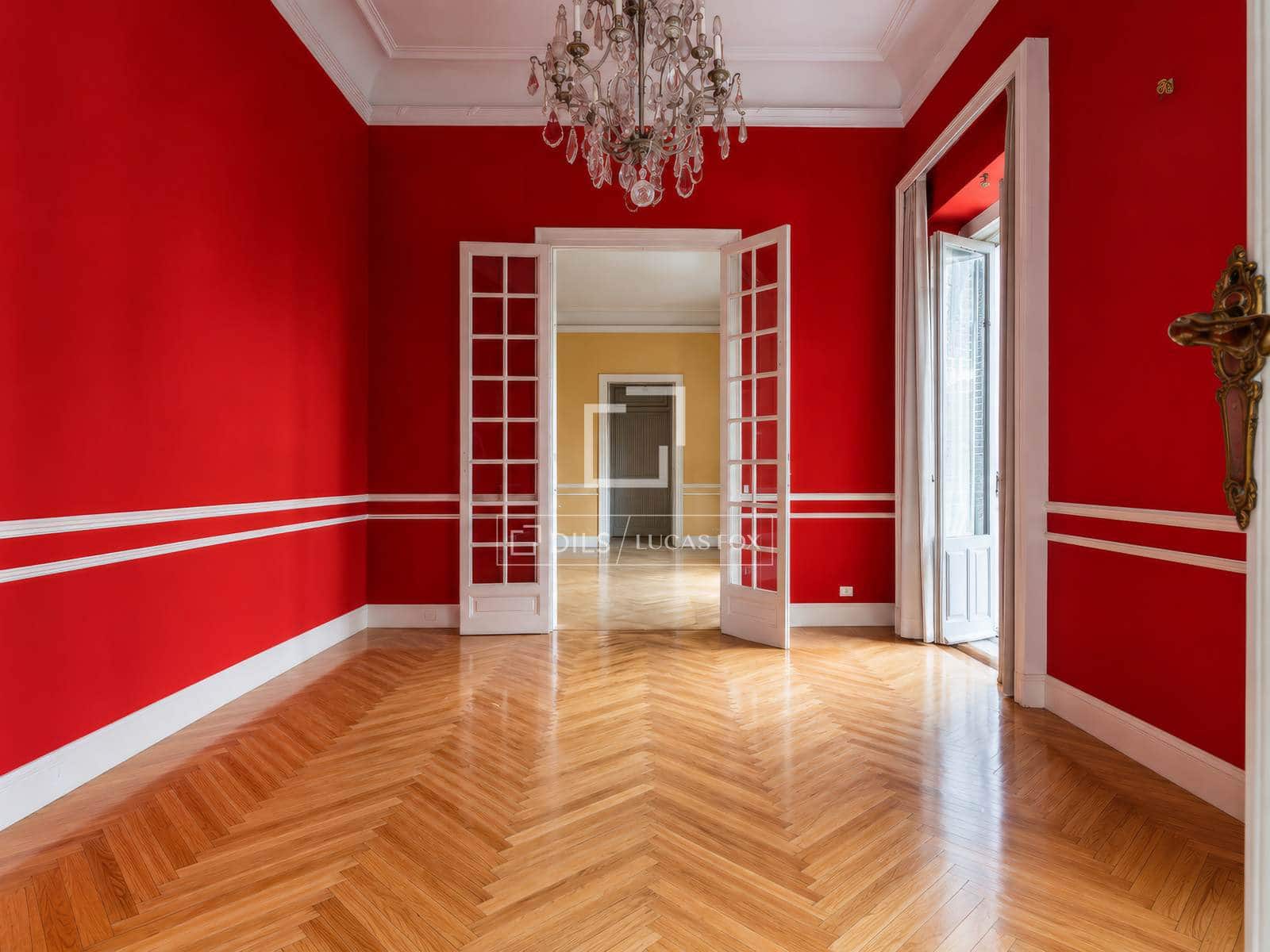 7 bedroom Apartment for sale in Madrid city - € 3,700,000 (Ref: 10016651)