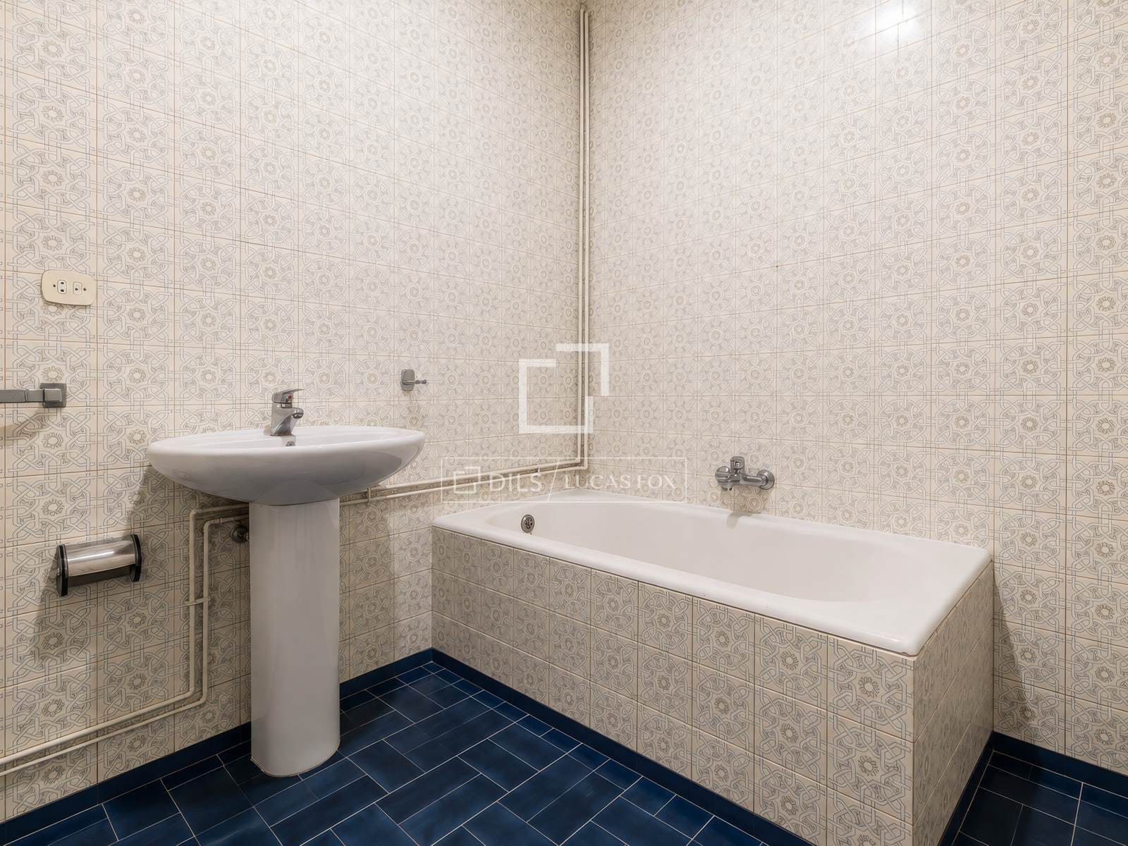 7 bedroom Apartment for sale in Madrid city - € 3,700,000 (Ref: 10016651)