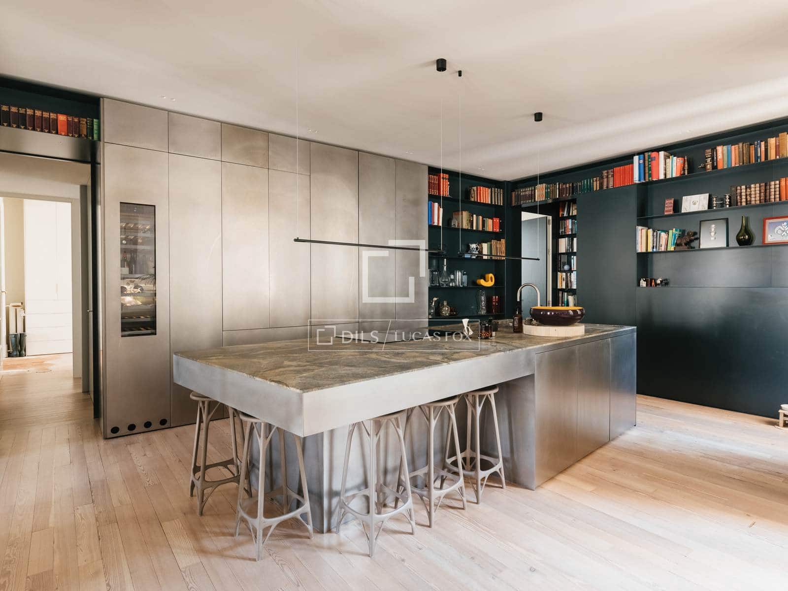3 quarto Apartamento para arrendar em Madrid cidade com garagem - 12 000 € (Ref: 10016652)