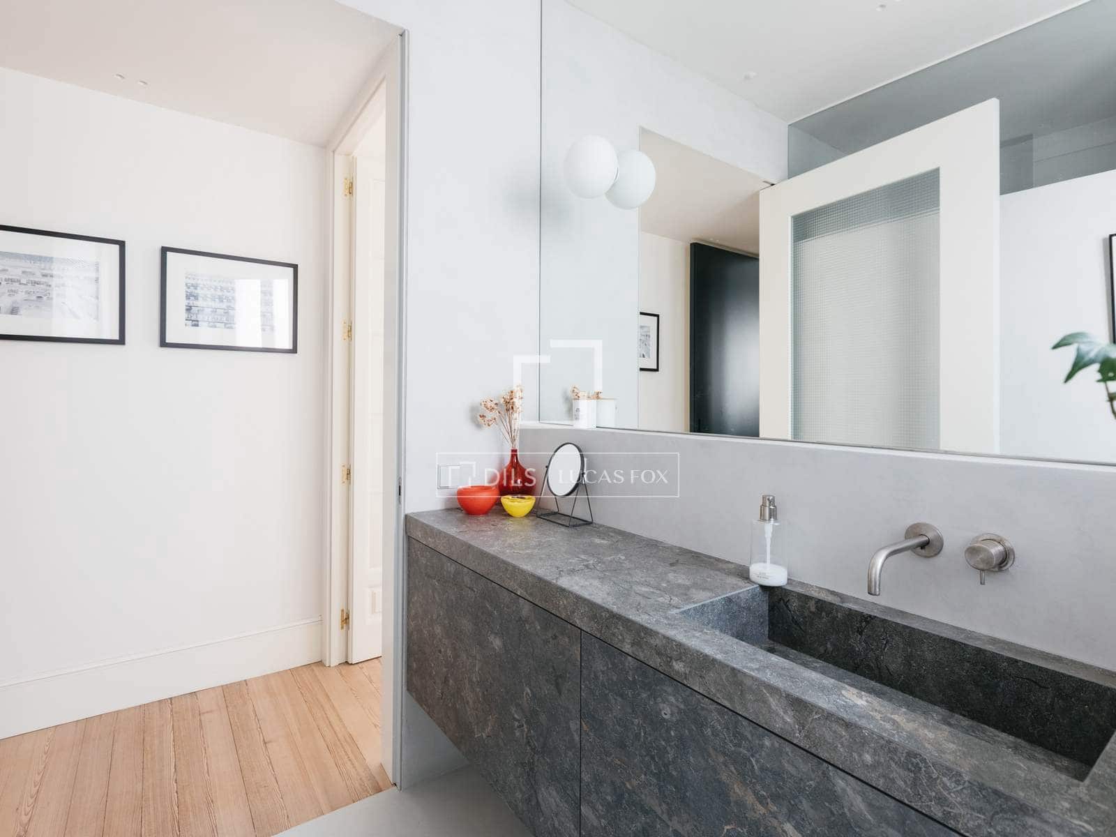 3 quarto Apartamento para arrendar em Madrid cidade com garagem - 12 000 € (Ref: 10016652)