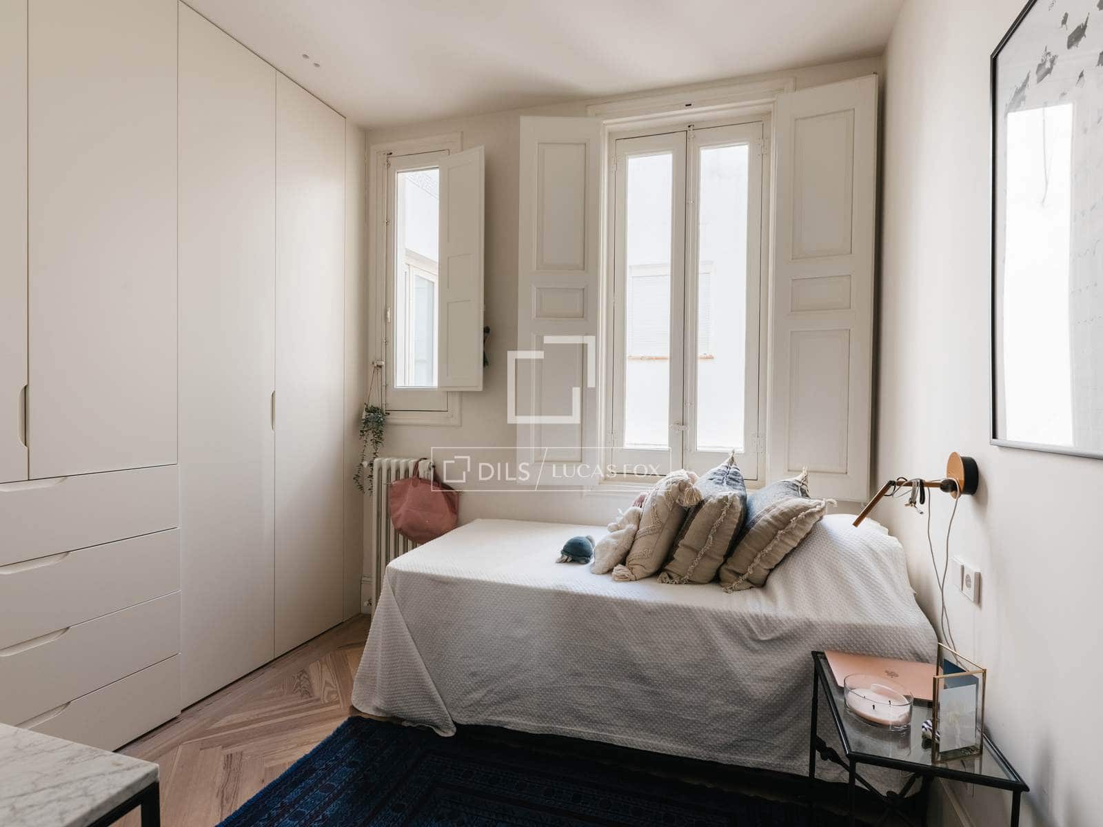 3 quarto Apartamento para arrendar em Madrid cidade com garagem - 12 000 € (Ref: 10016652)