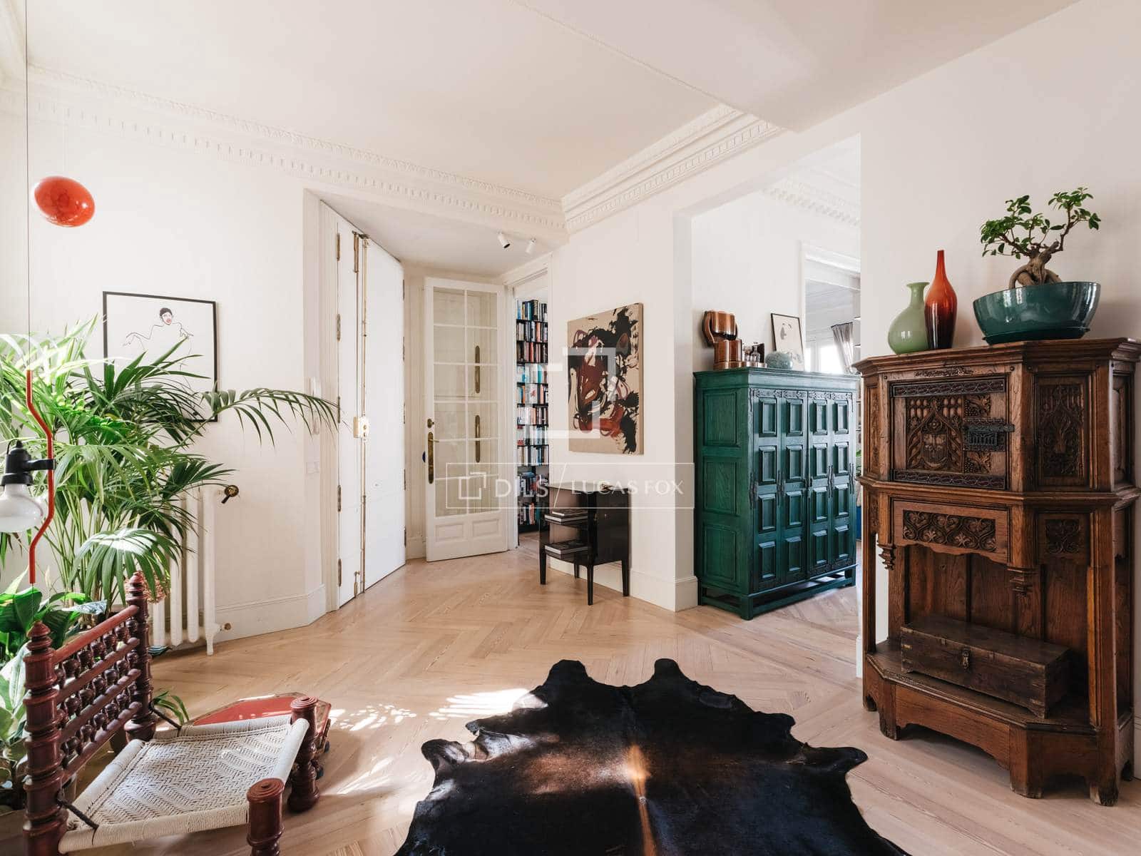 3 quarto Apartamento para arrendar em Madrid cidade com garagem - 12 000 € (Ref: 10016652)