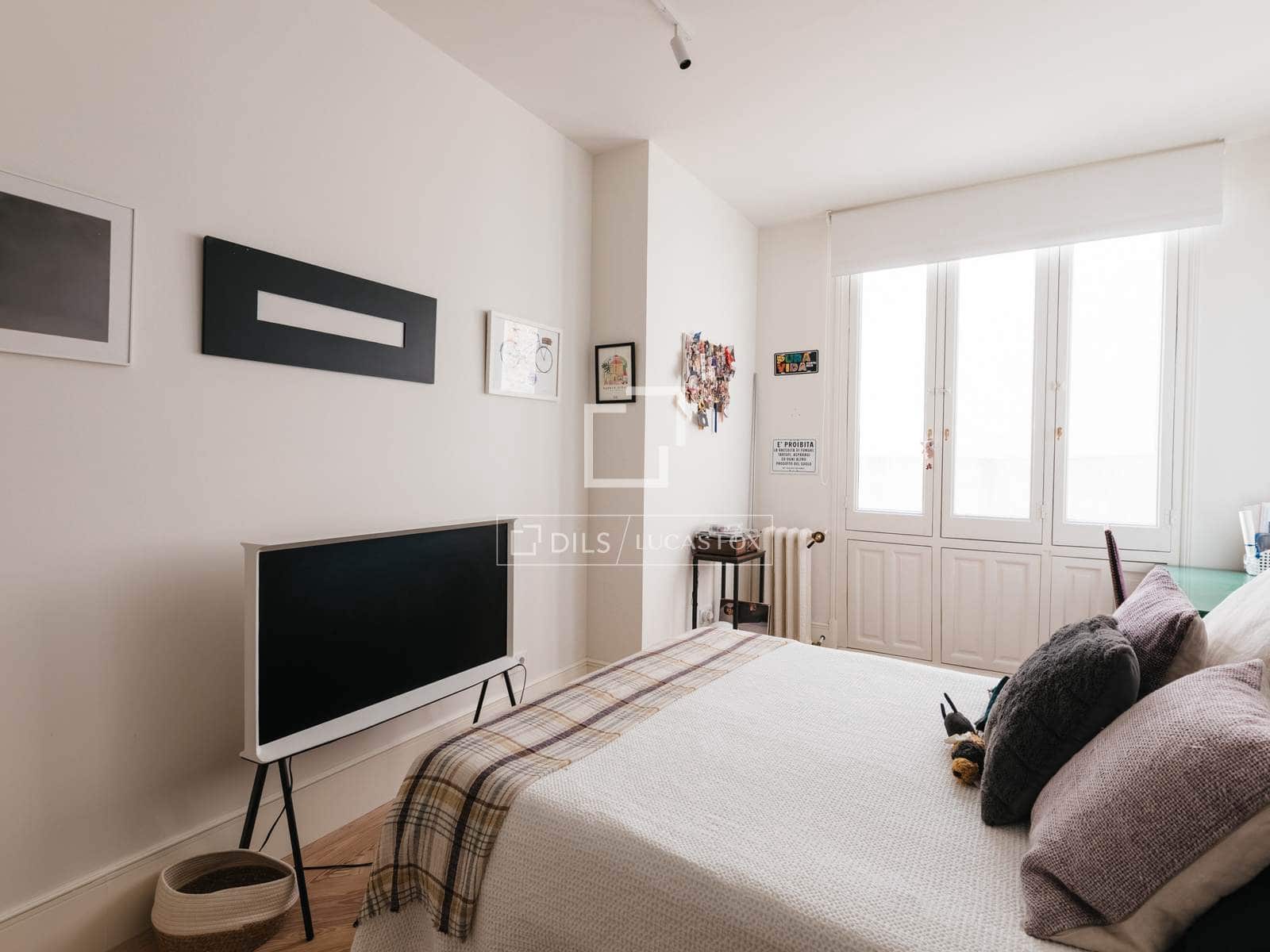 3 quarto Apartamento para arrendar em Madrid cidade com garagem - 12 000 € (Ref: 10016652)