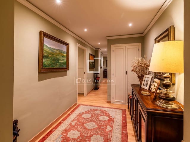 3 bedroom Apartment for sale in Rios Rosas, Madrid city - € 1,250,000 (Ref: 10016653)