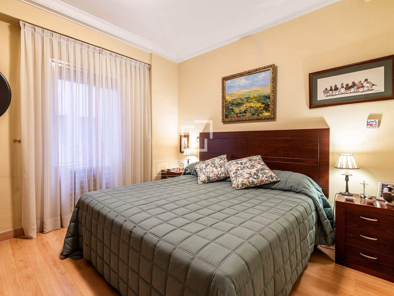 3 bedroom Apartment for sale in Madrid city - € 1,250,000 (Ref: 10016653)