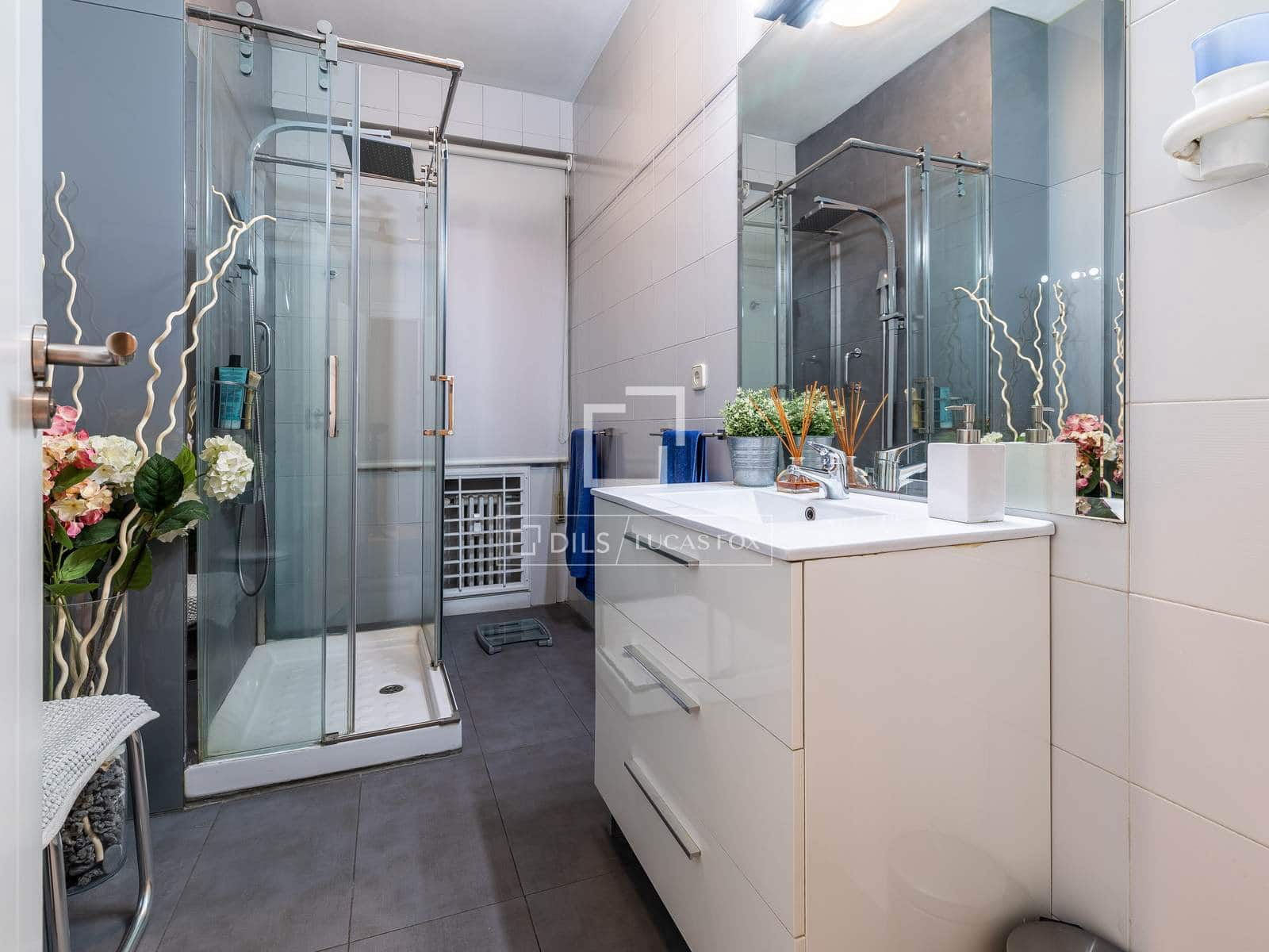 3 bedroom Apartment for sale in Madrid city - € 1,250,000 (Ref: 10016653)