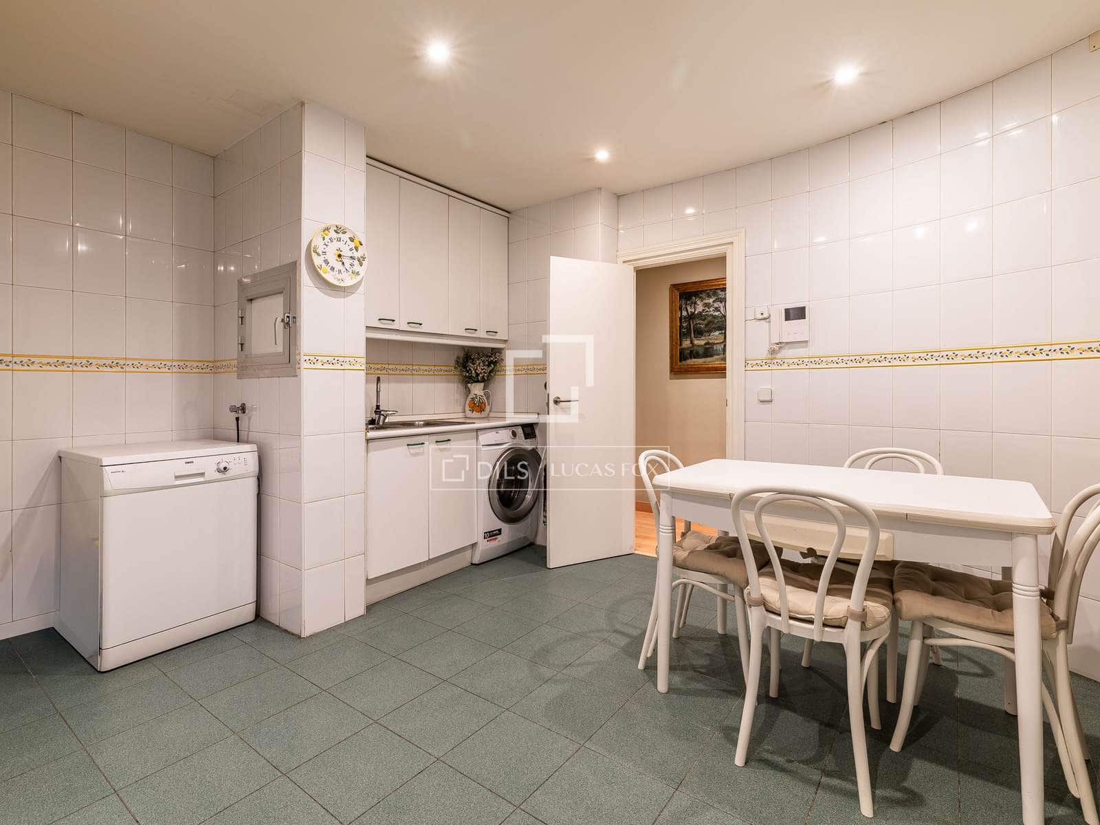 3 bedroom Apartment for sale in Madrid city - € 1,250,000 (Ref: 10016653)