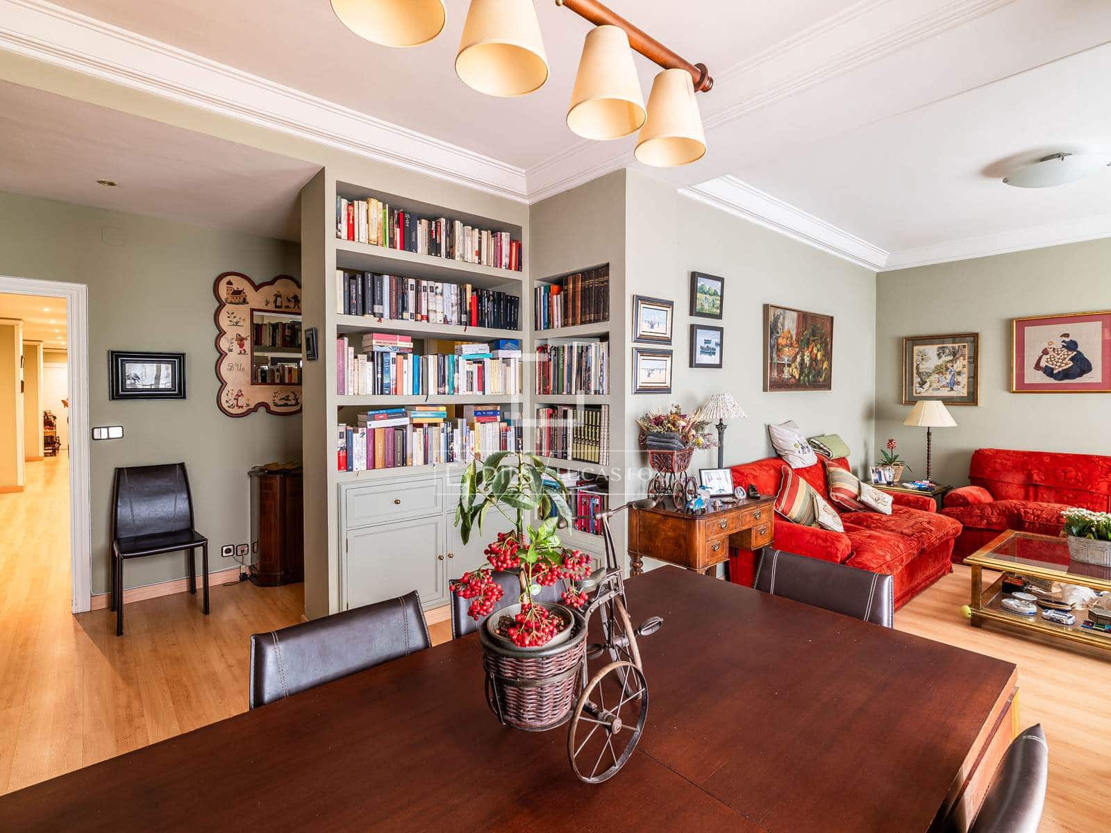 3 bedroom Apartment for sale in Madrid city - € 1,250,000 (Ref: 10016653)