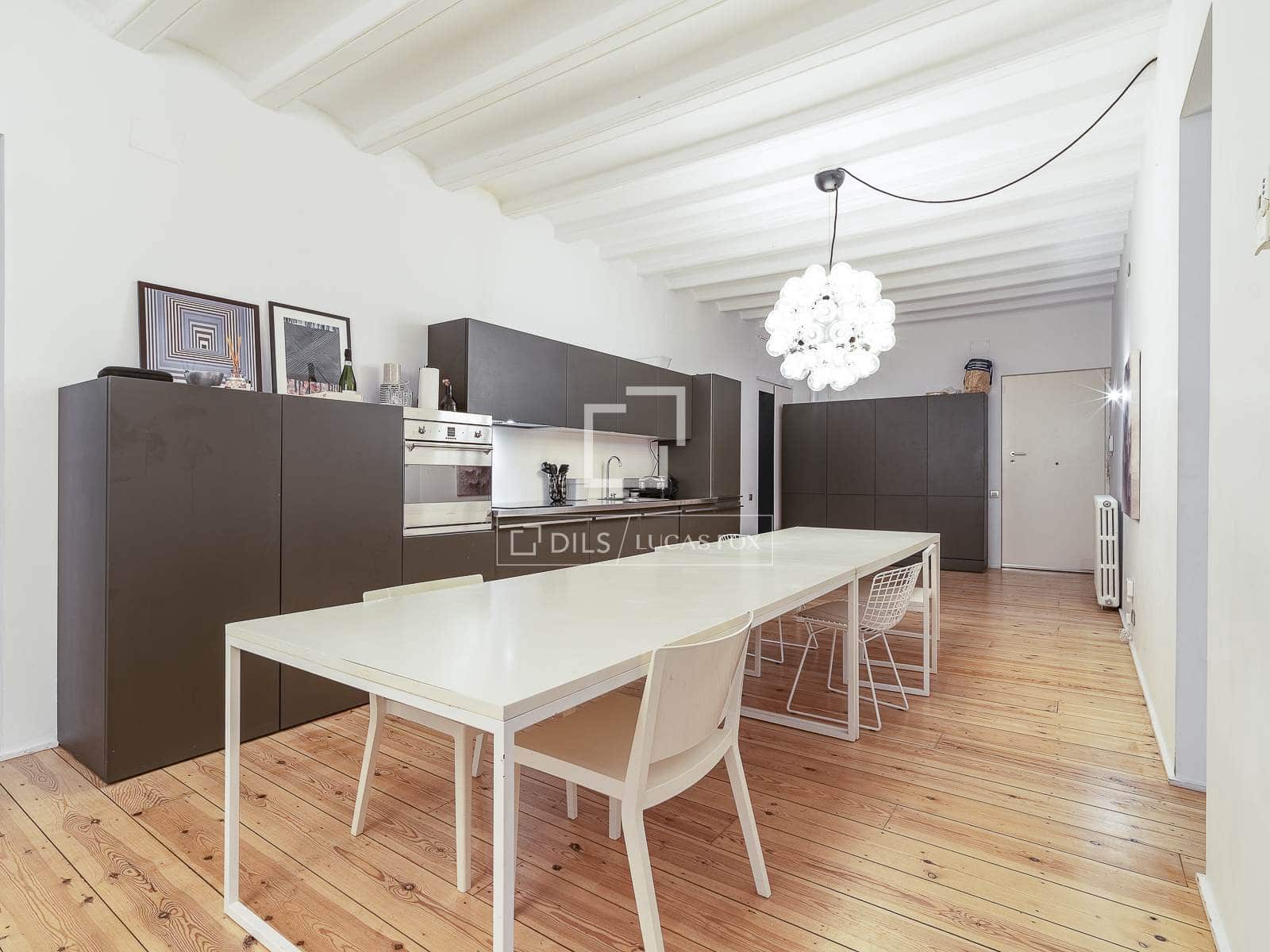 2 bedroom Apartment for sale in Barcelona city - € 825,000 (Ref: 10016757)
