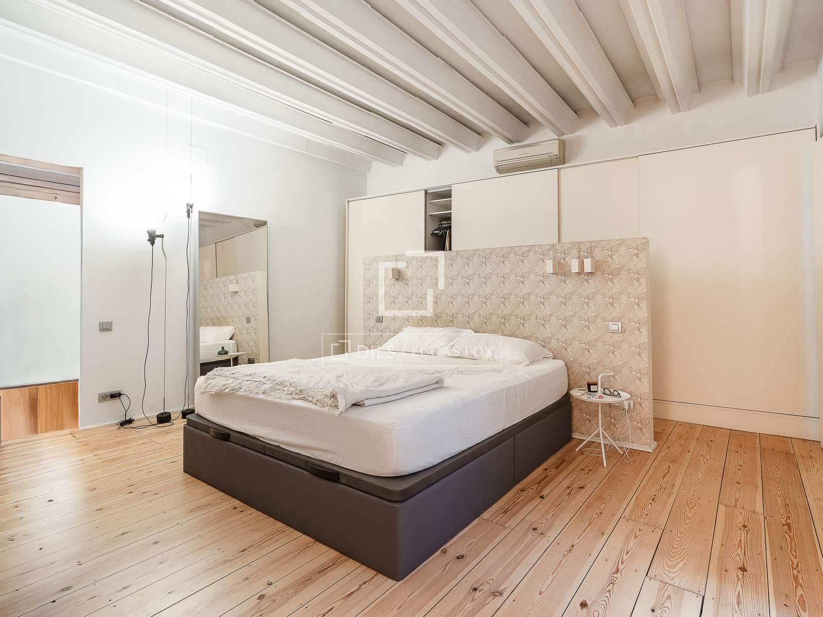 2 bedroom Apartment for sale in Barcelona city - € 825,000 (Ref: 10016757)