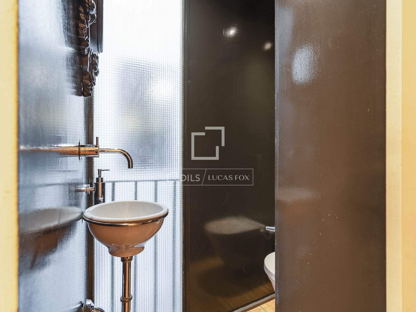 2 bedroom Apartment for sale in Barcelona city - € 825,000 (Ref: 10016757)