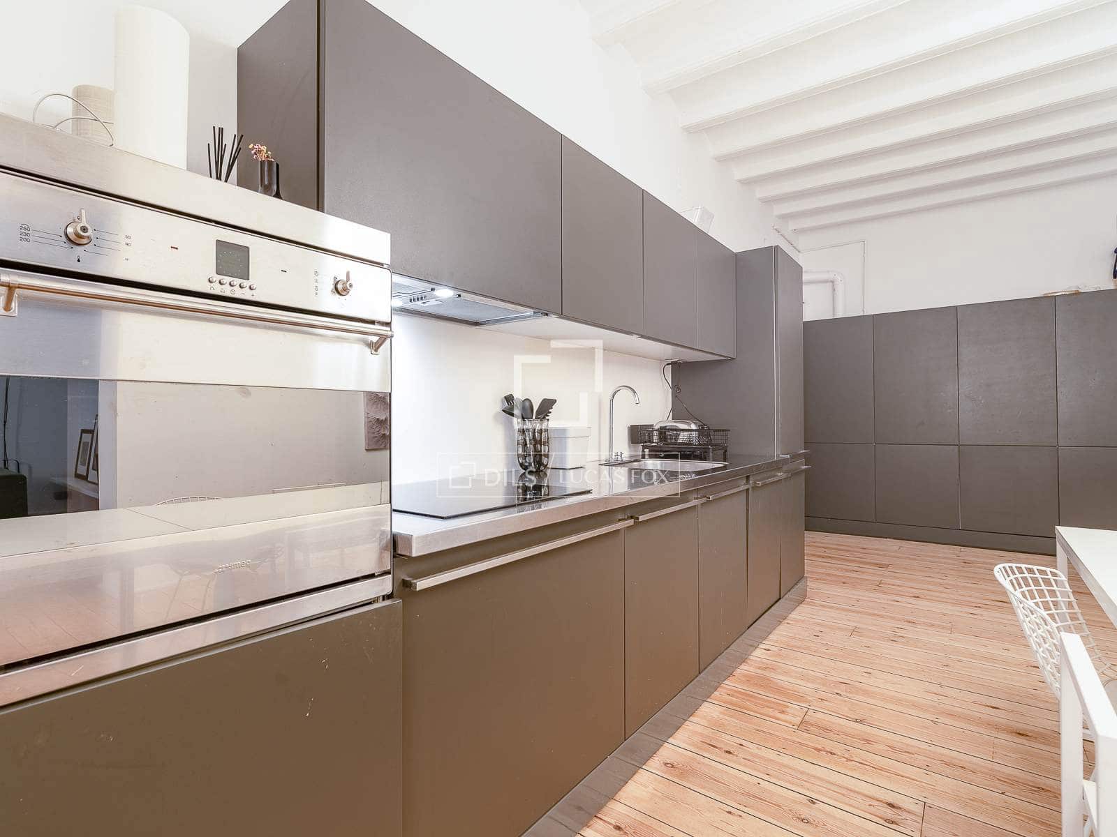 2 bedroom Apartment for sale in Barcelona city - € 825,000 (Ref: 10016757)