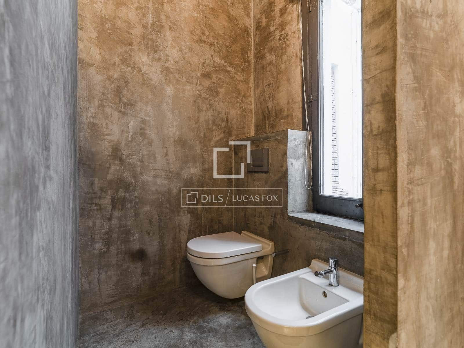 2 bedroom Apartment for sale in Barcelona city - € 825,000 (Ref: 10016757)