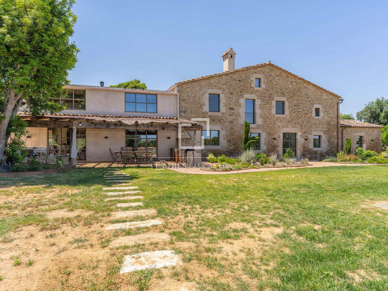 Finca/Casa Rural de 6 habitaciones en Cornellà del Terri en venta con piscina garaje - 2.300.000 € (Ref: 10016816)