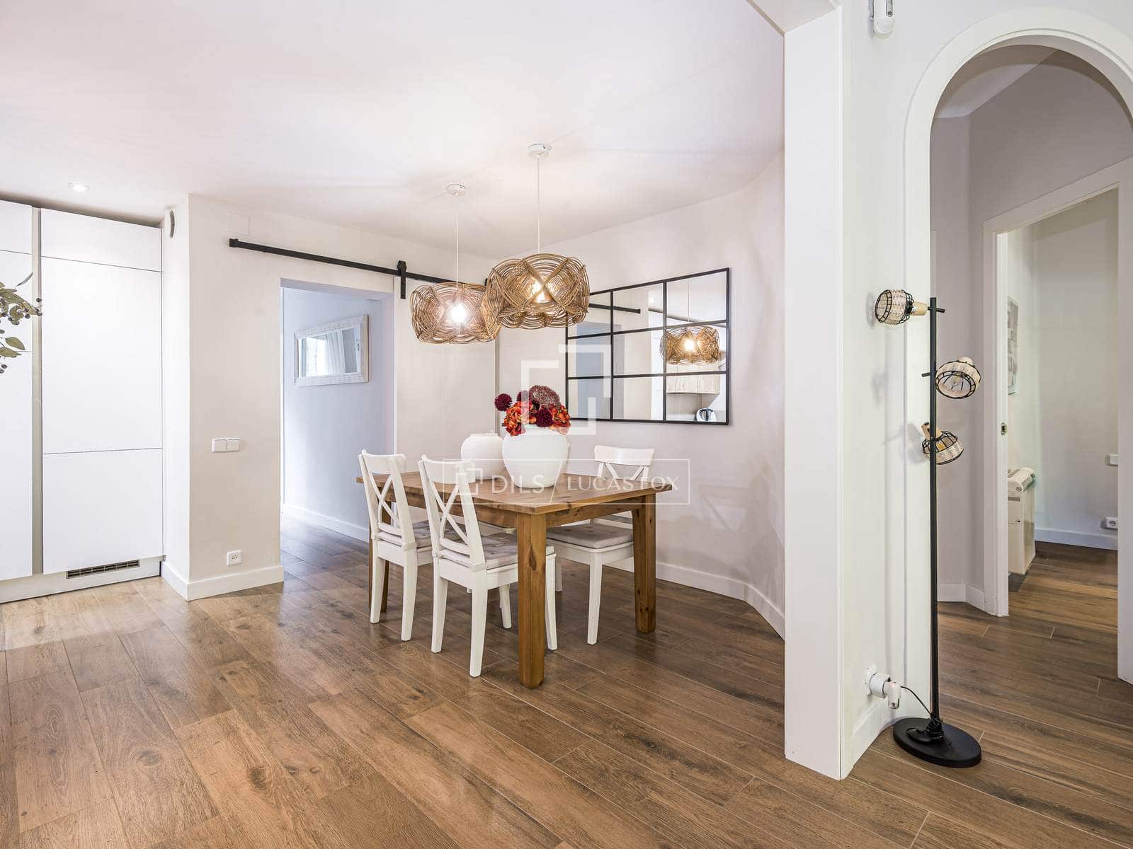 3 sypialnia Willa na sprzedaż w Castelldefels z basenem garażem - 995 000 € (Ref: 10016819)