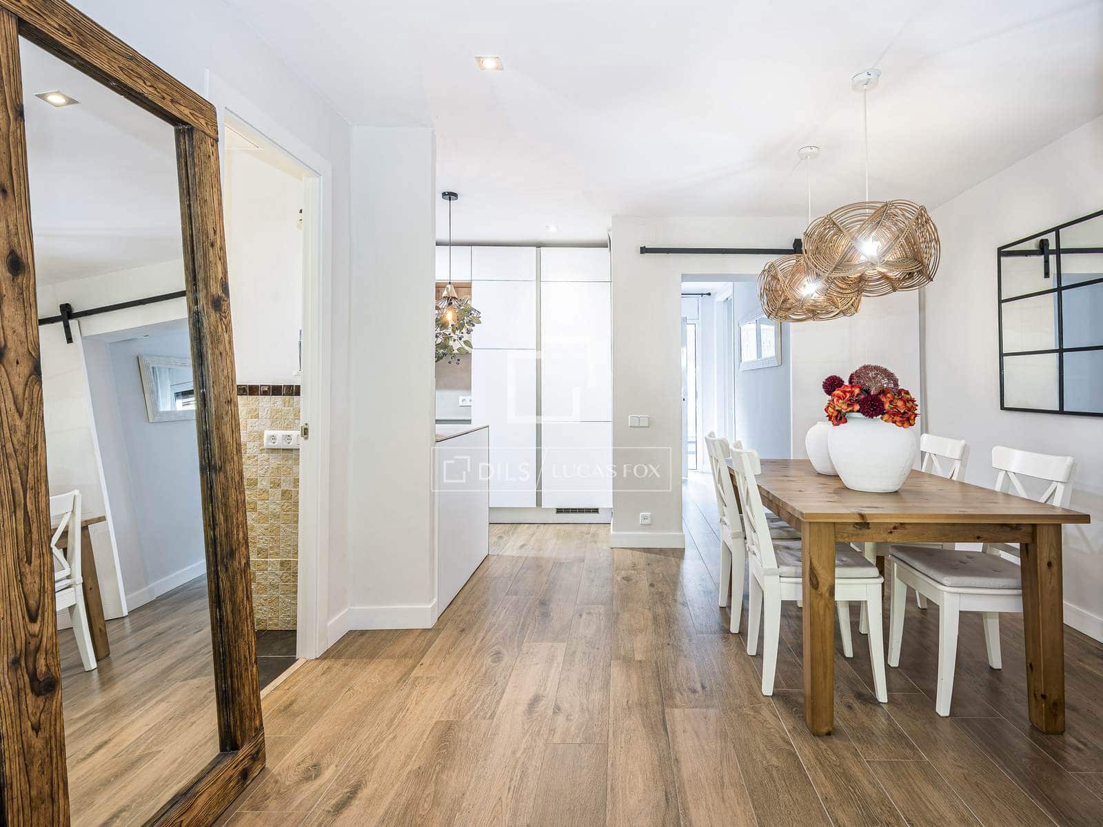 3 sypialnia Willa na sprzedaż w Castelldefels z basenem garażem - 995 000 € (Ref: 10016819)