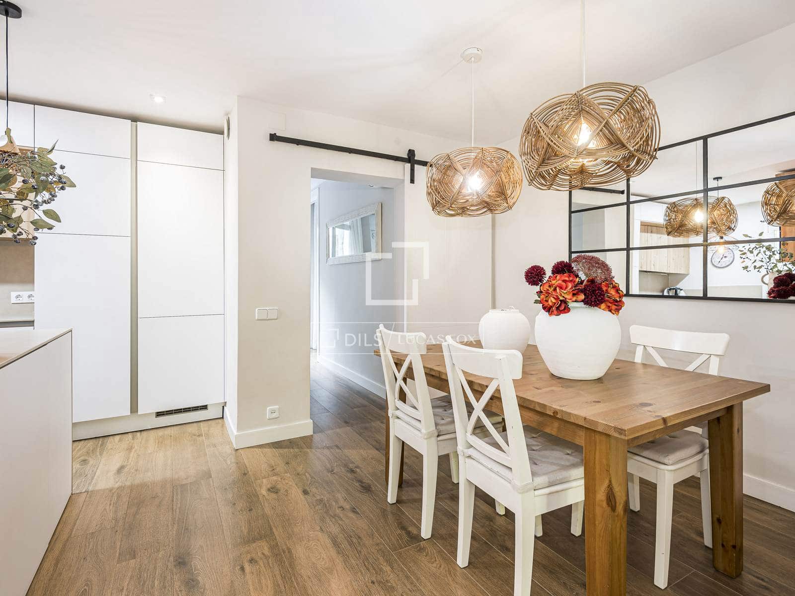 3 sypialnia Willa na sprzedaż w Castelldefels z basenem garażem - 995 000 € (Ref: 10016819)