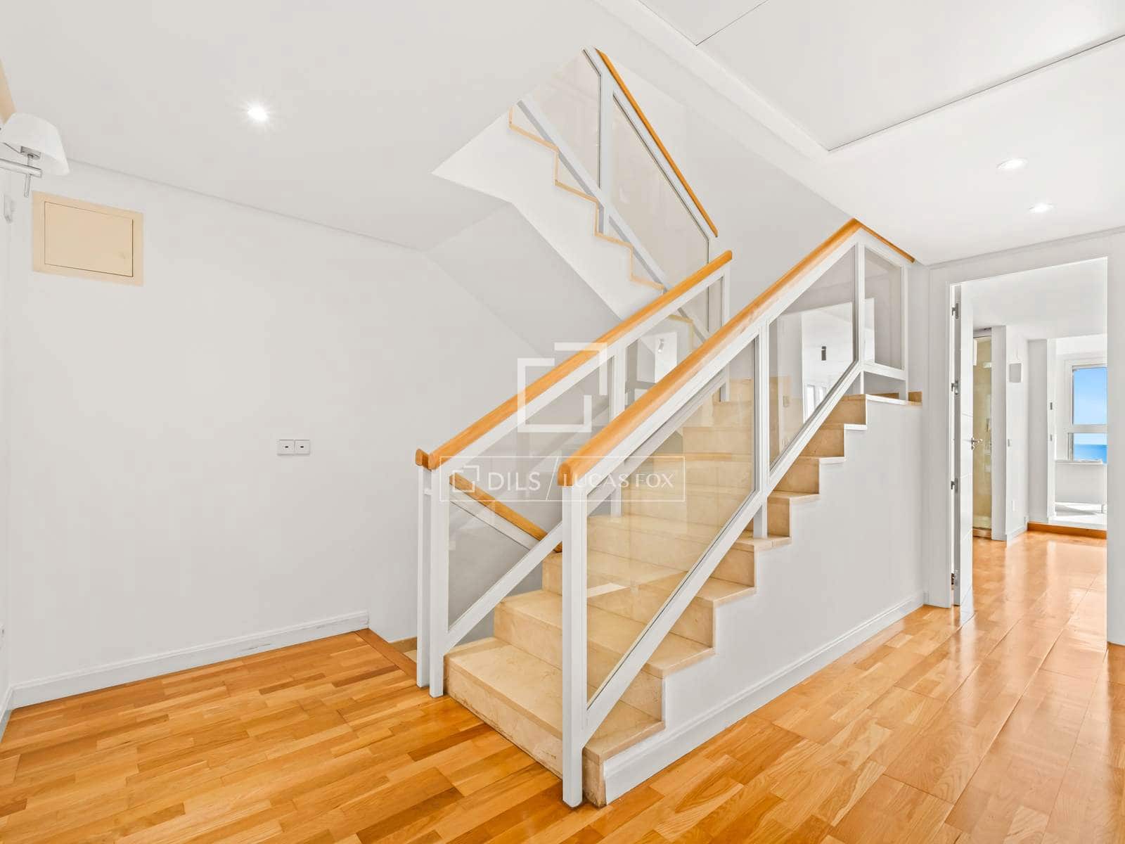 5 camera da letto Villa da affittare in Alicante citta con piscina garage - 4.900 € (Rif: 10016908)