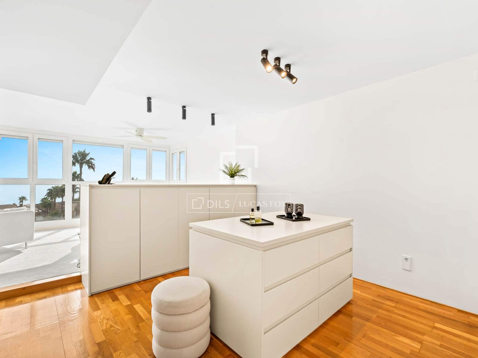 5 camera da letto Villa da affittare in Alicante citta con piscina garage - 4.900 € (Rif: 10016908)