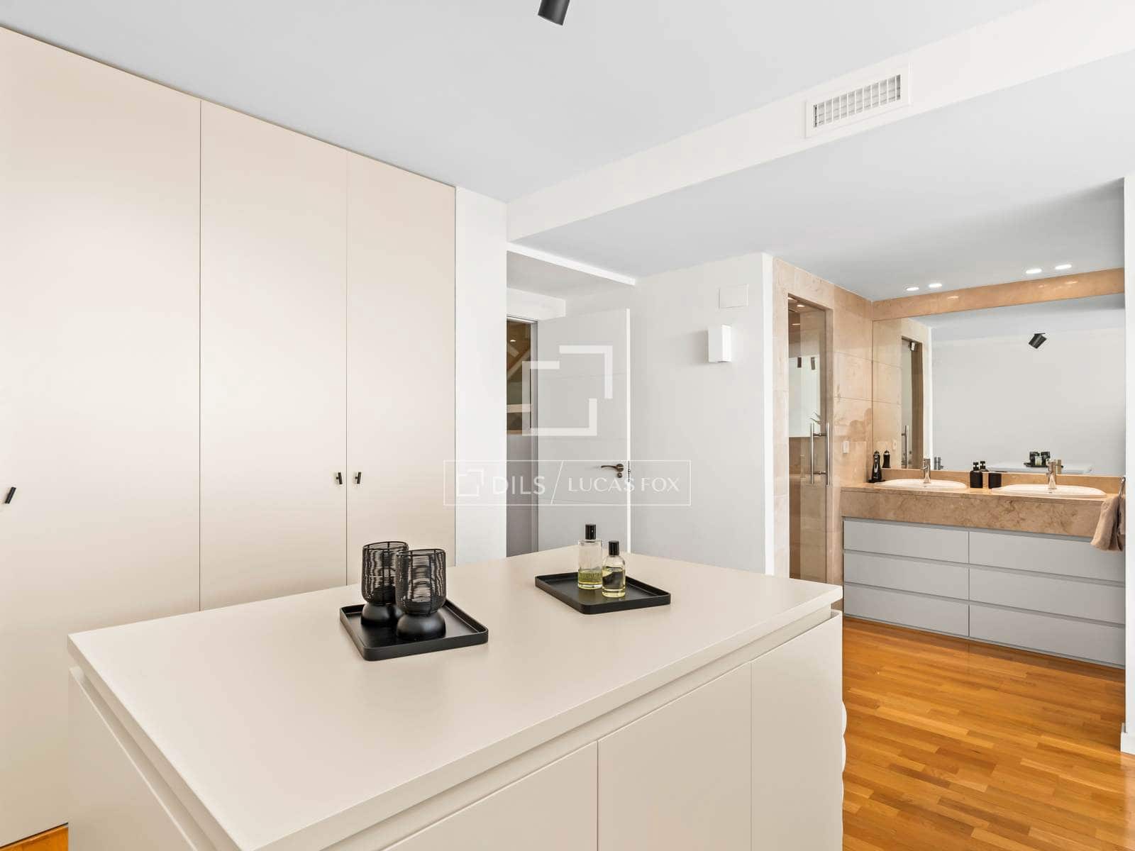 5 camera da letto Villa da affittare in Alicante citta con piscina garage - 4.900 € (Rif: 10016908)