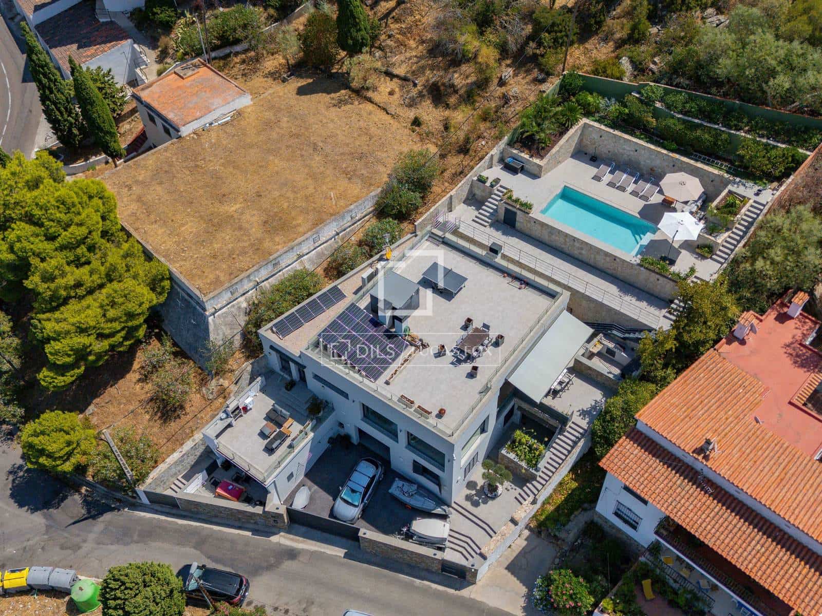 7 bedroom Villa for sale in Roses with pool garage - € 1,495,000 (Ref: 10016969)