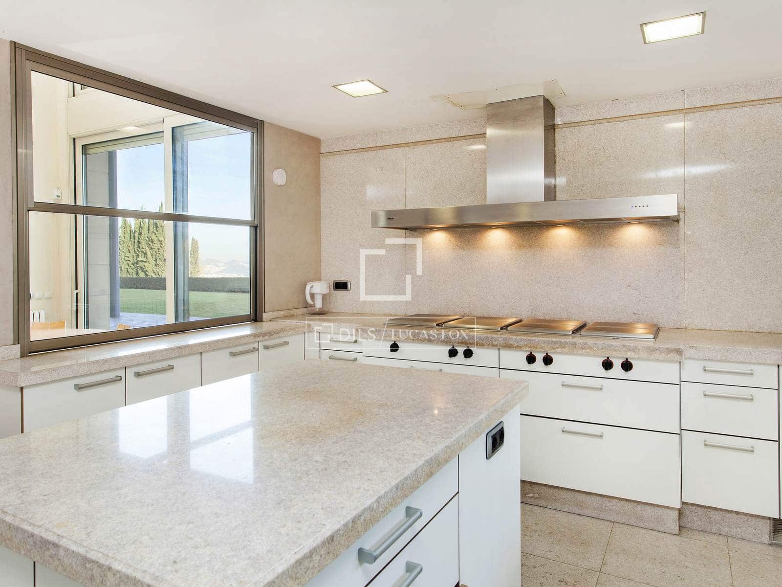 6 slaapkamer Villa te koop in Barcelona stad met garage - € 7.450.000 (Ref: 10019338)