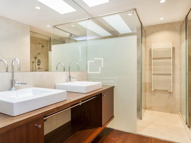 6 slaapkamer Villa te koop in Barcelona stad met garage - € 7.450.000 (Ref: 10019338)