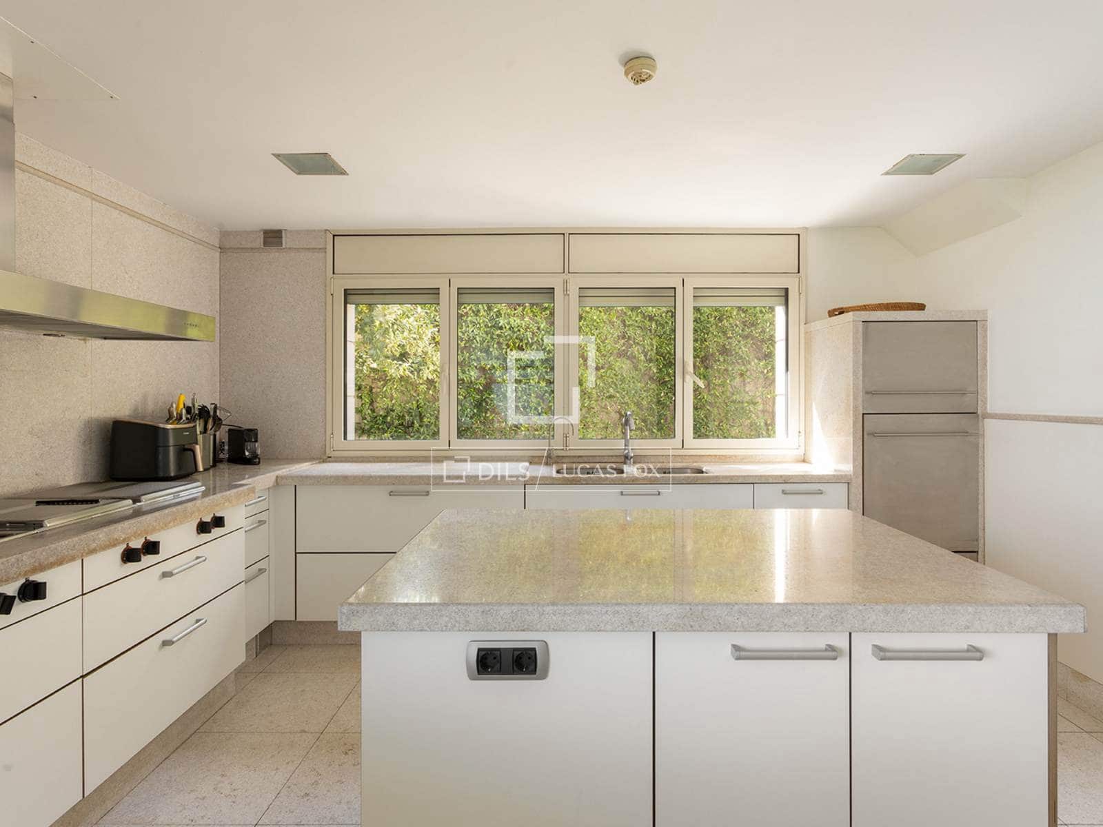 6 bedroom Villa for sale in Barcelona city with garage - € 7,450,000 (Ref: 10019338)