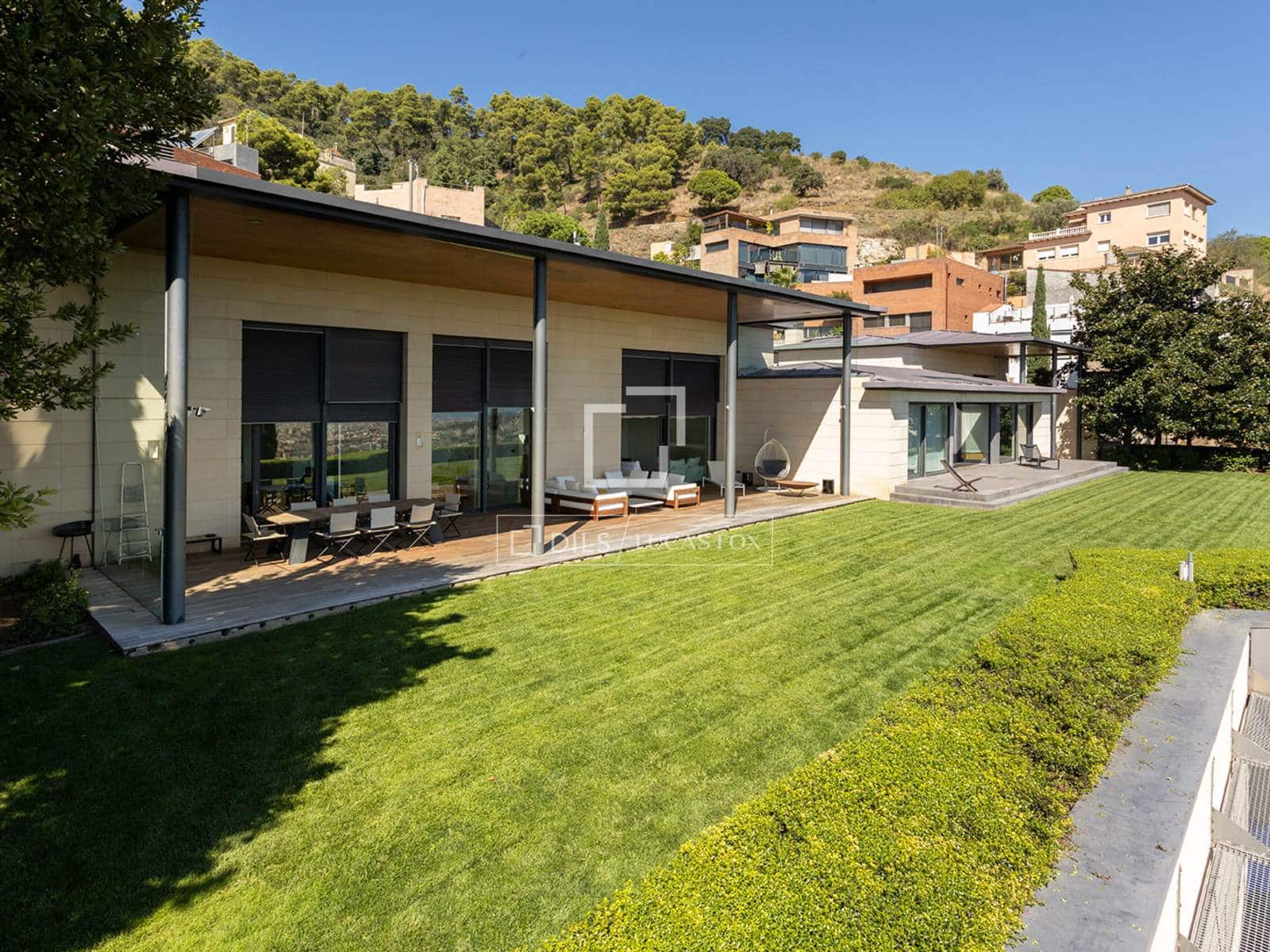 6 bedroom Villa for sale in Barcelona city with garage - € 7,450,000 (Ref: 10019338)