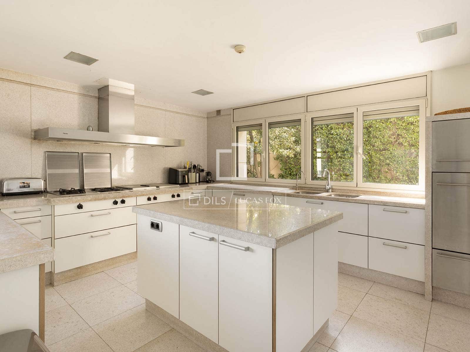 6 bedroom Villa for sale in Barcelona city with garage - € 7,450,000 (Ref: 10019338)