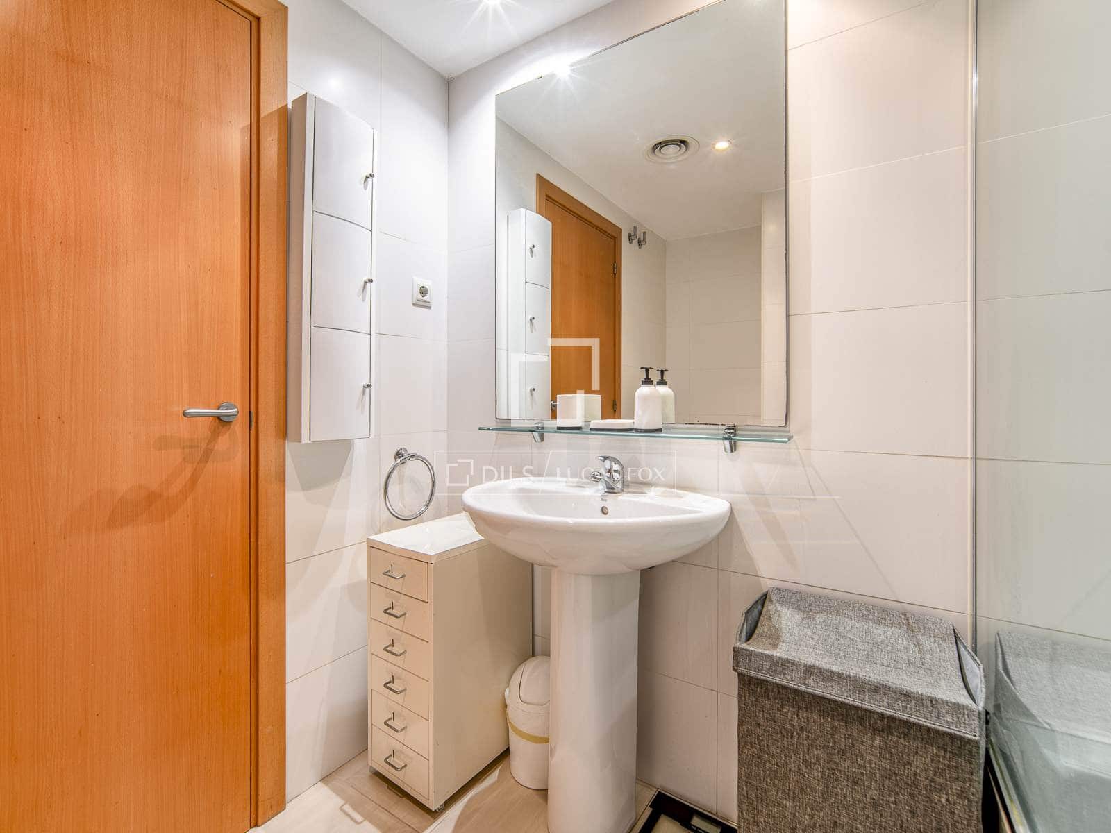 2 bedroom Penthouse for sale in Barcelona city with pool - € 750,000 (Ref: 10019499)
