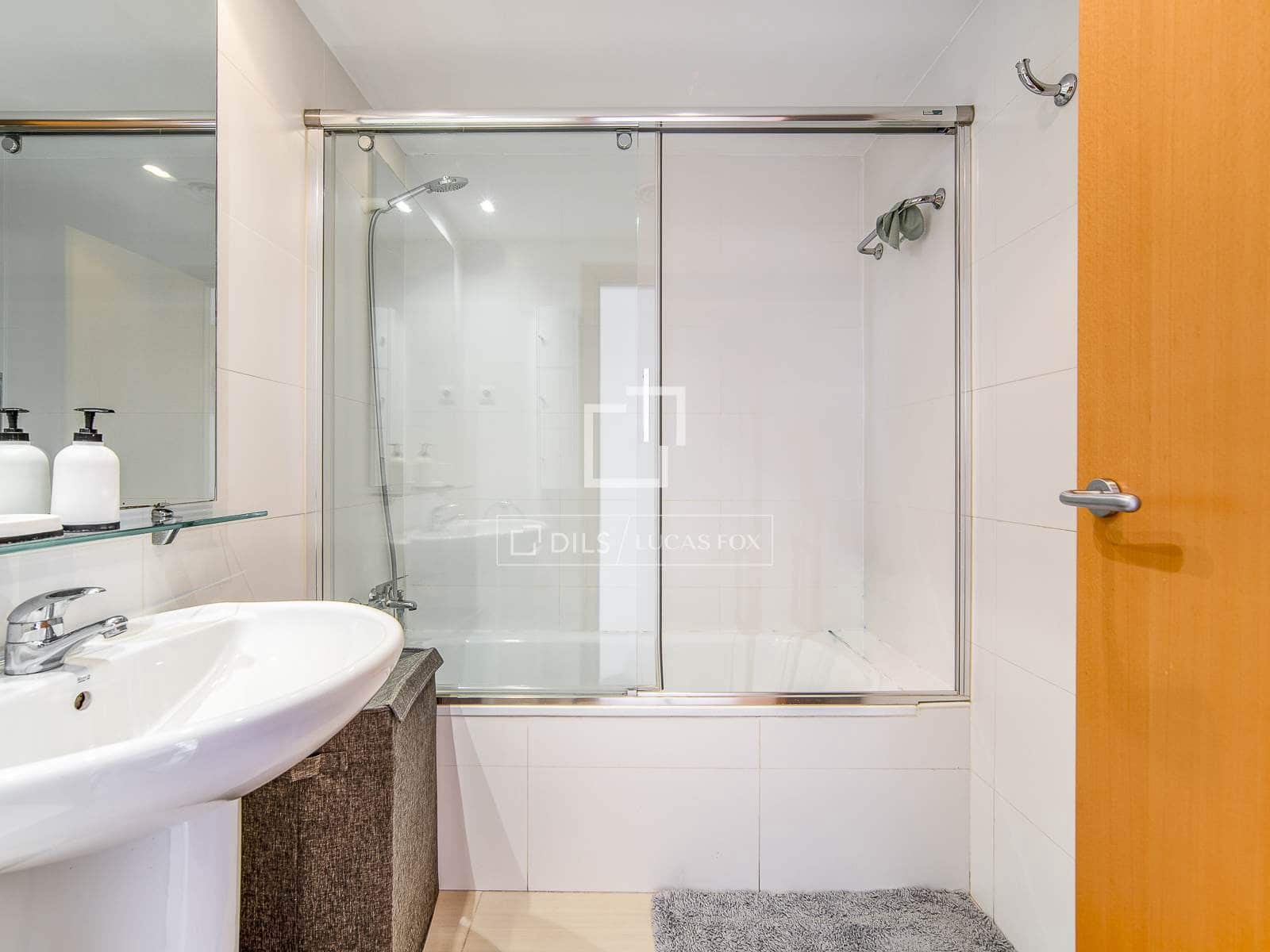 2 bedroom Penthouse for sale in Barcelona city with pool - € 750,000 (Ref: 10019499)