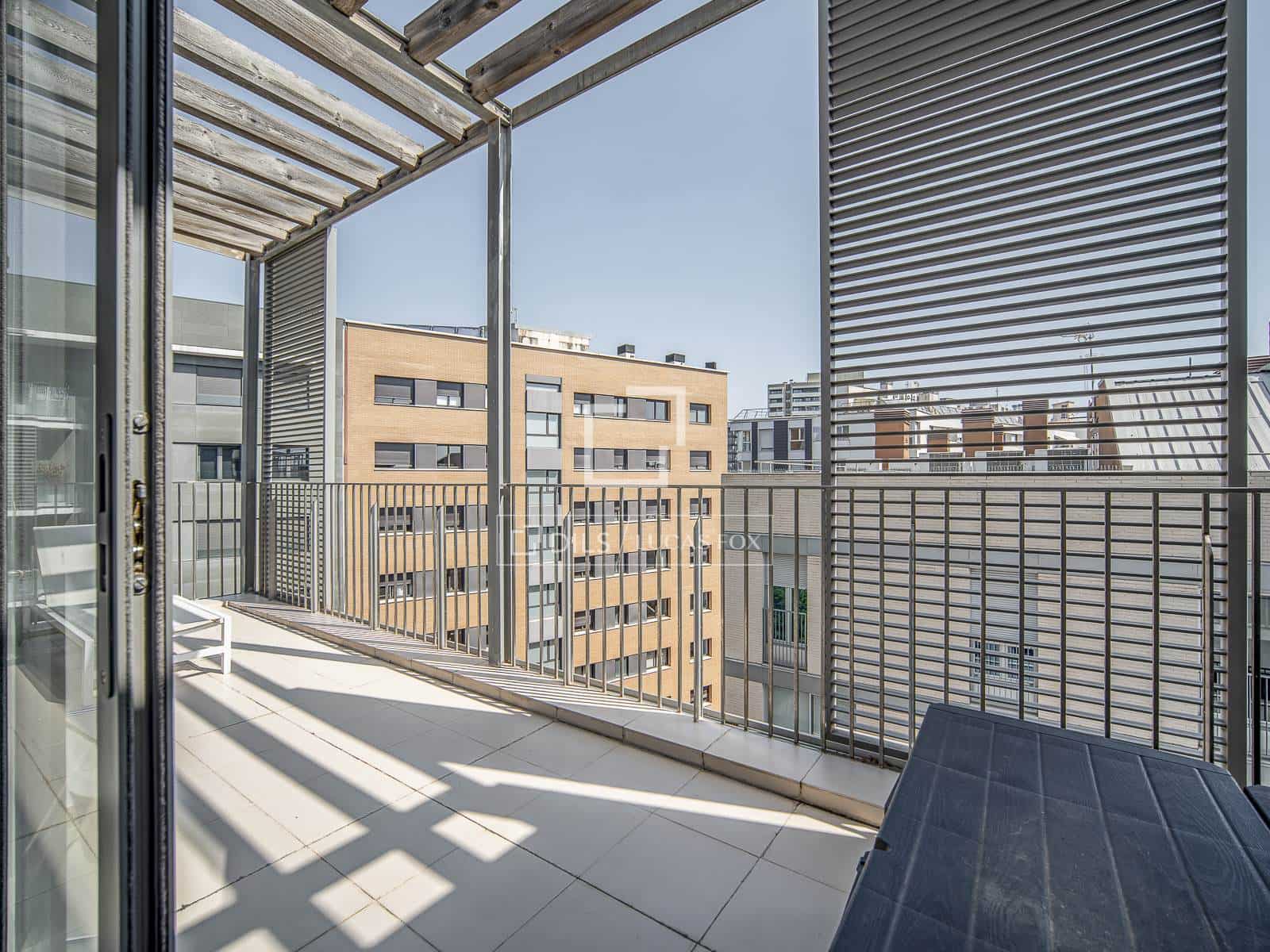2 bedroom Penthouse for sale in Barcelona city with pool - € 750,000 (Ref: 10019499)