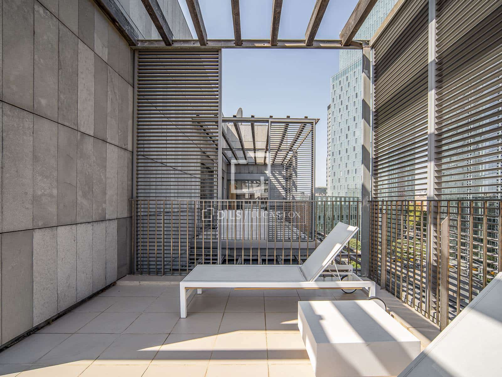 2 bedroom Penthouse for sale in Barcelona city with pool - € 750,000 (Ref: 10019499)